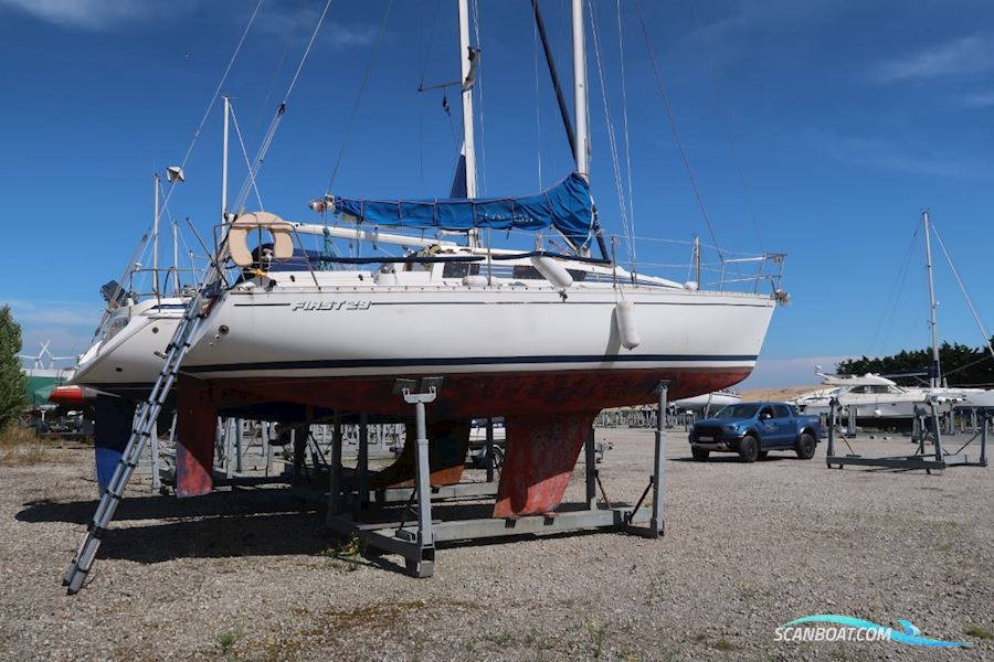 Beneteau First 29 Segelbåt 1987, med Volvo Penta 2002 motor, Belgien