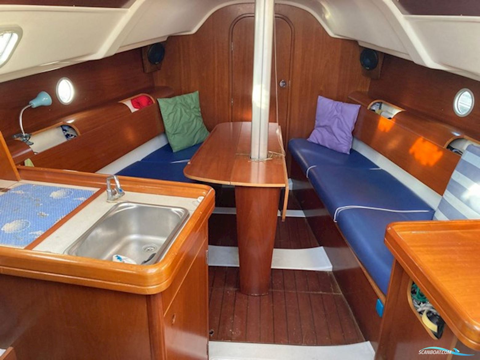 Beneteau First 300