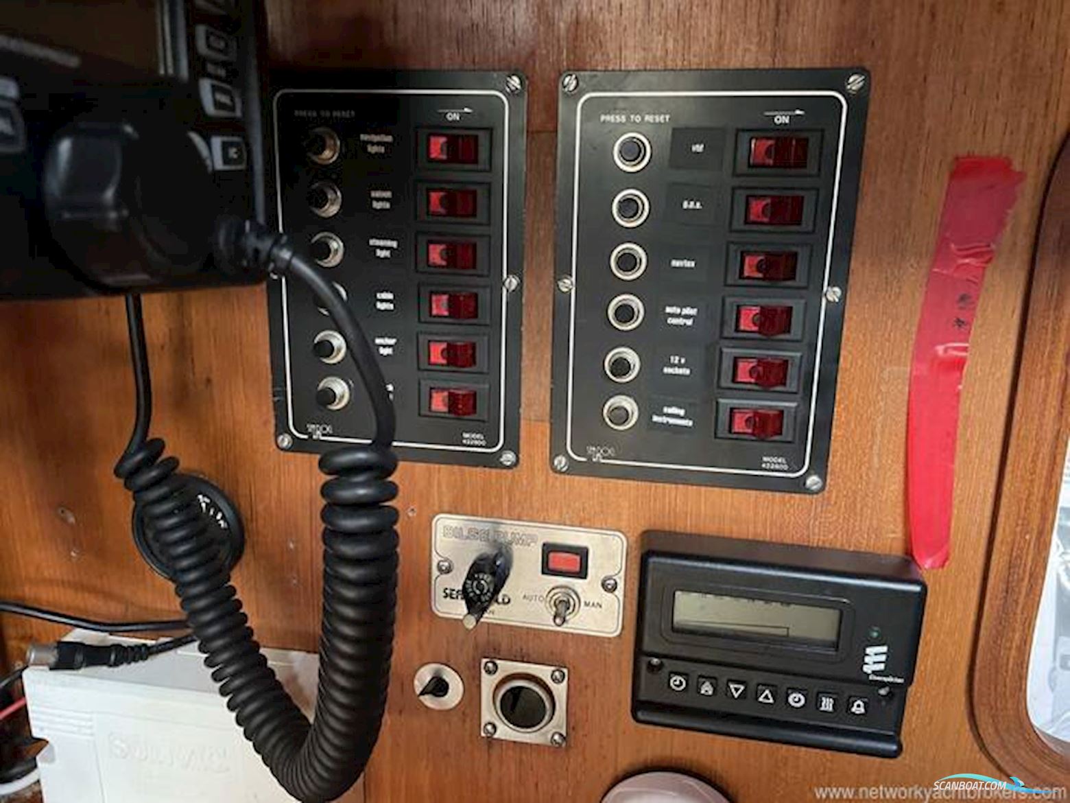 Beneteau First 305