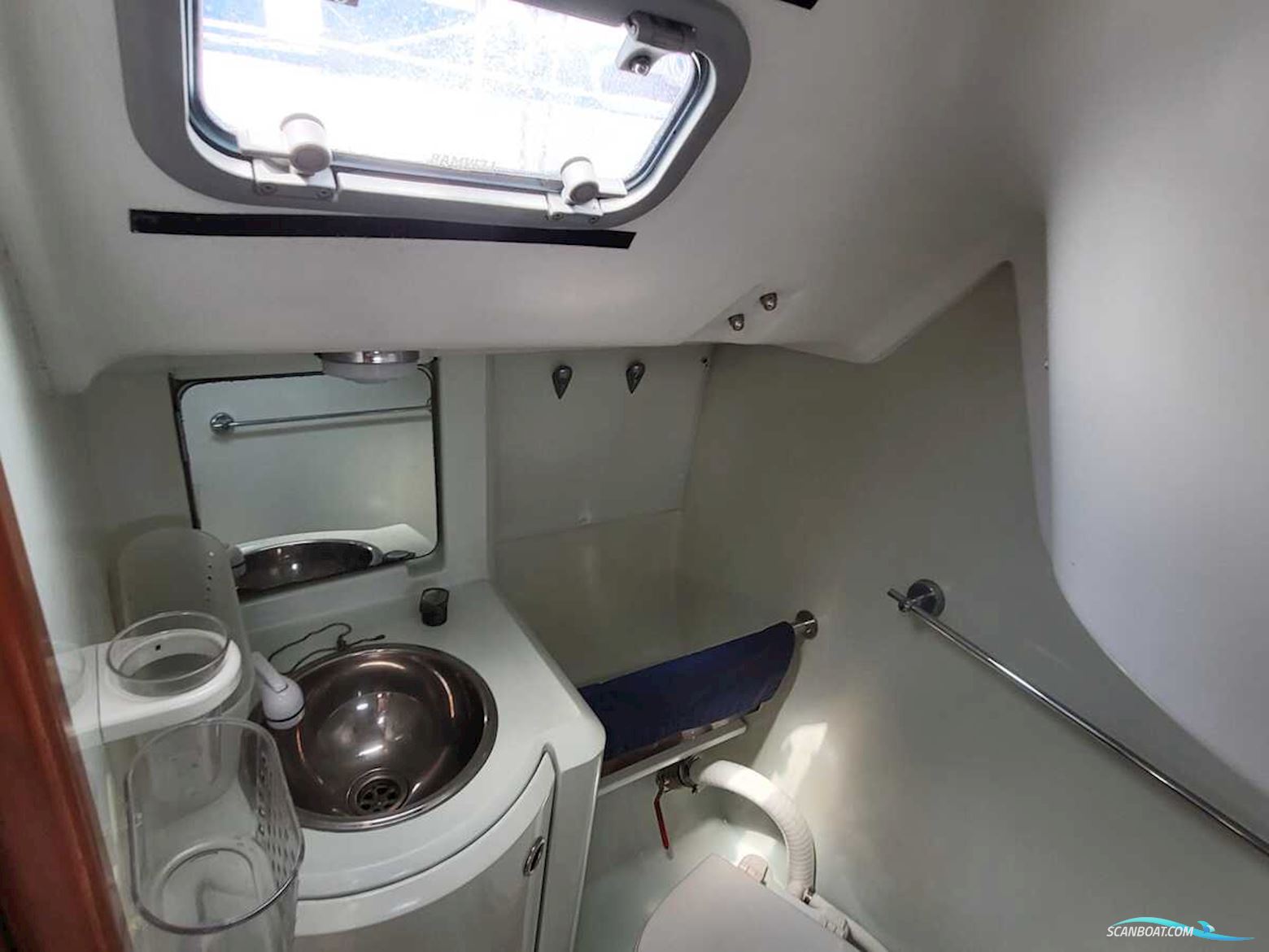 Beneteau First 310