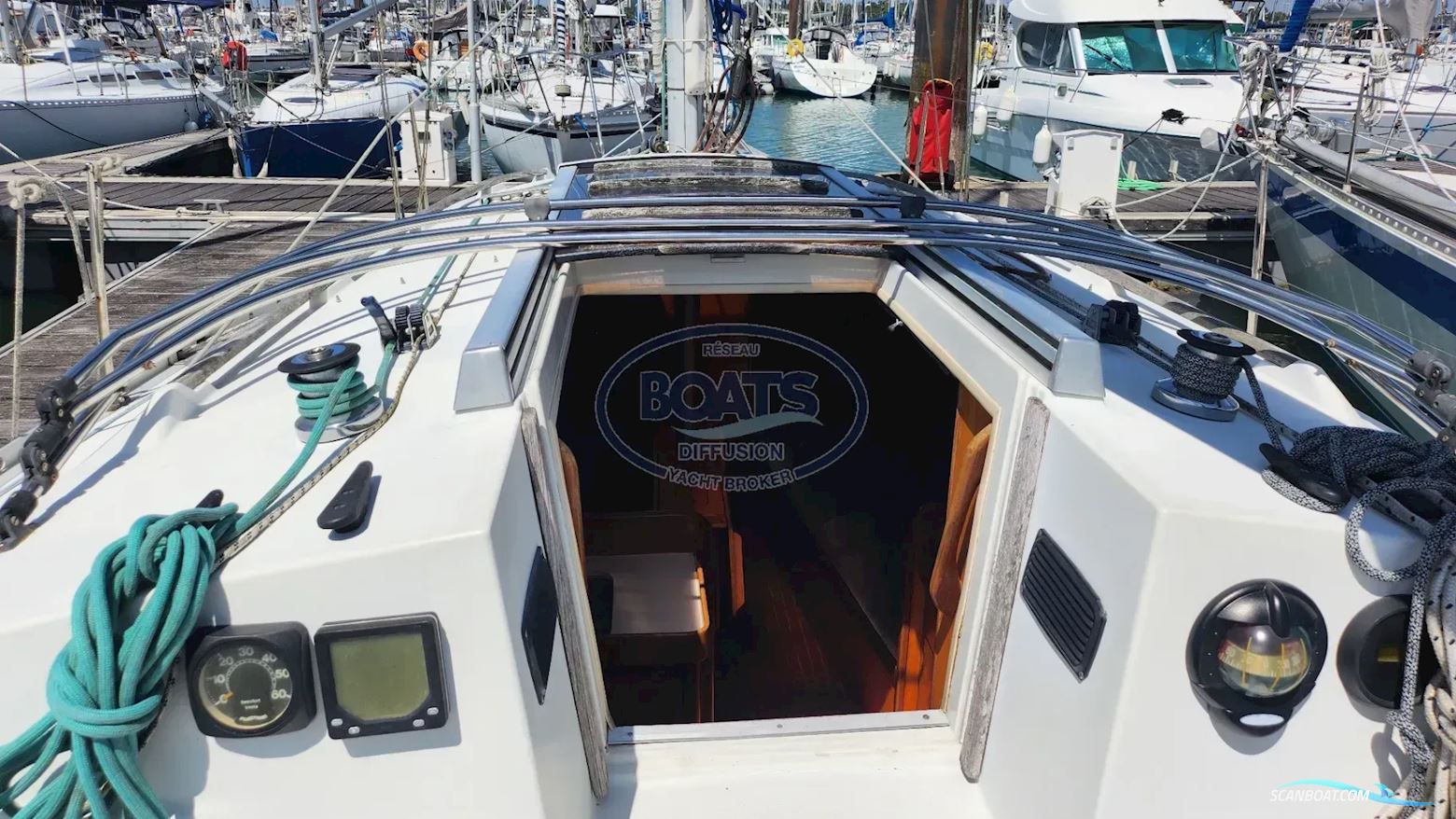 Beneteau FIRST 325