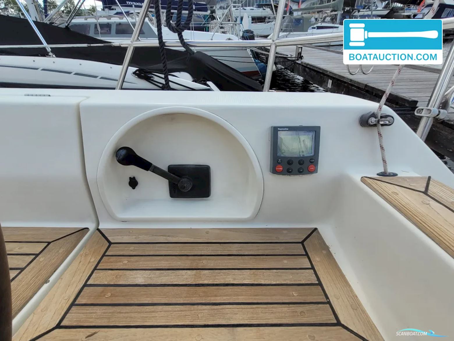 Beneteau First 32s5