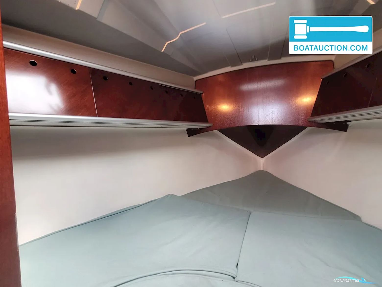 Beneteau First 32s5