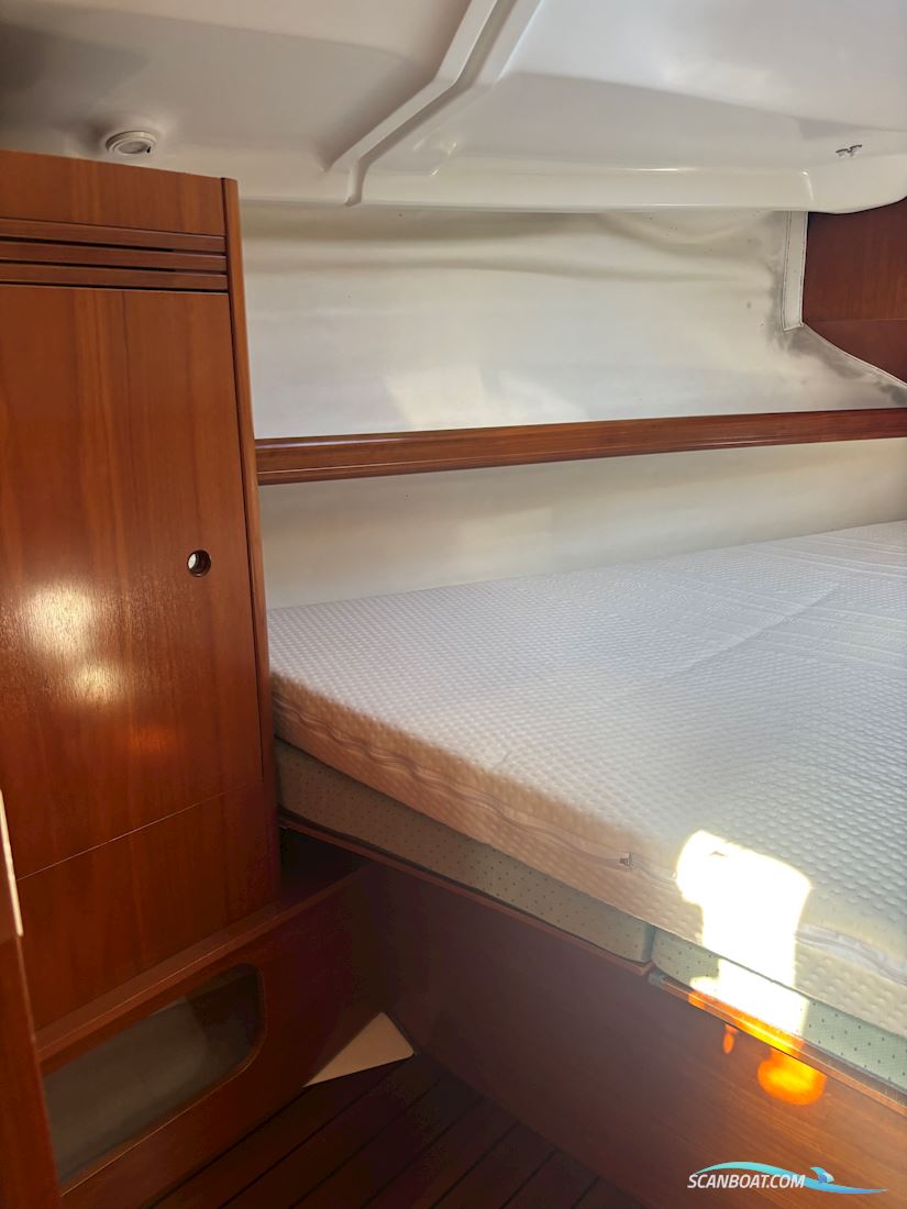 Beneteau First 33.7