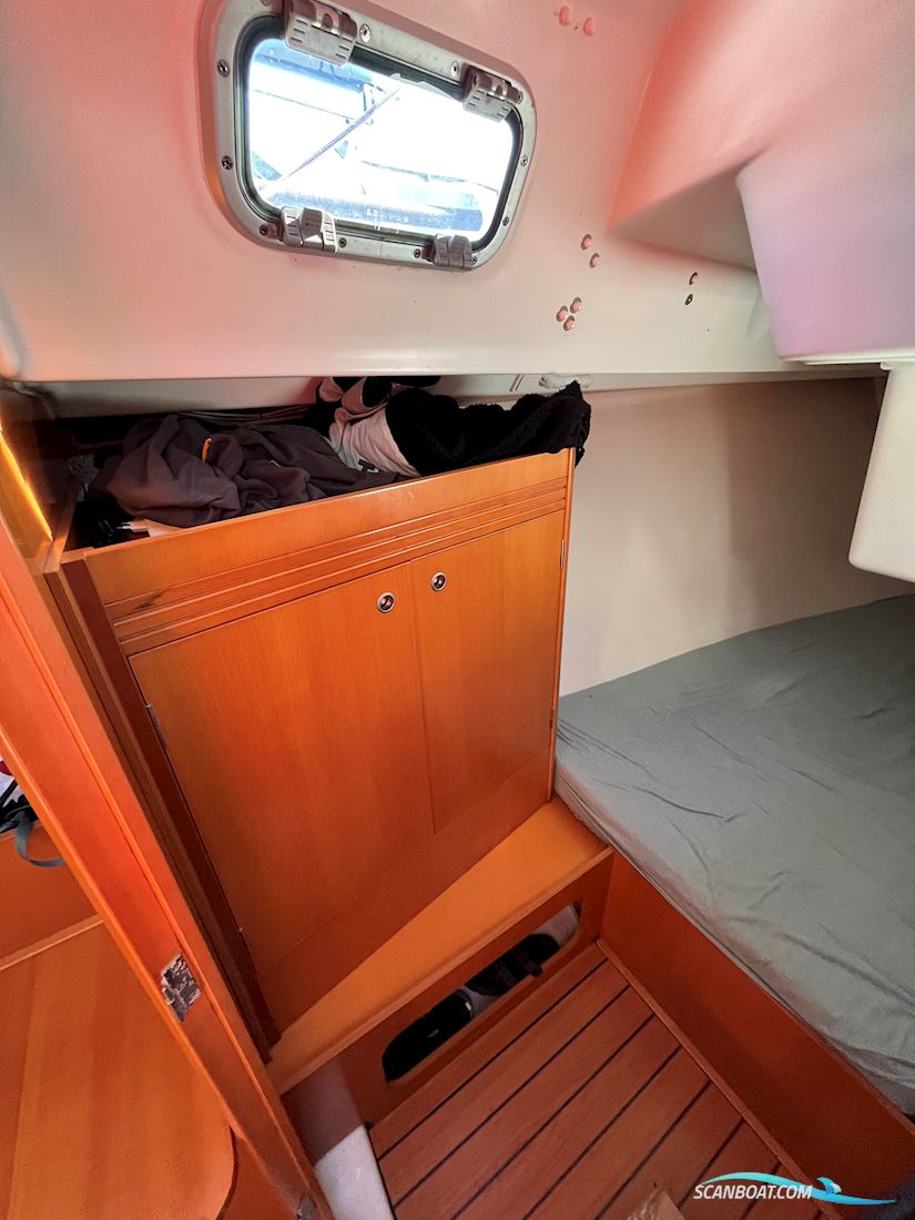 Beneteau First 34.7