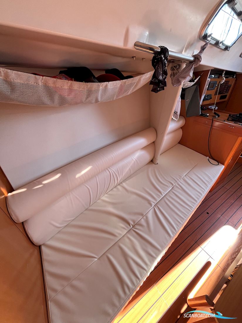 Beneteau First 34.7