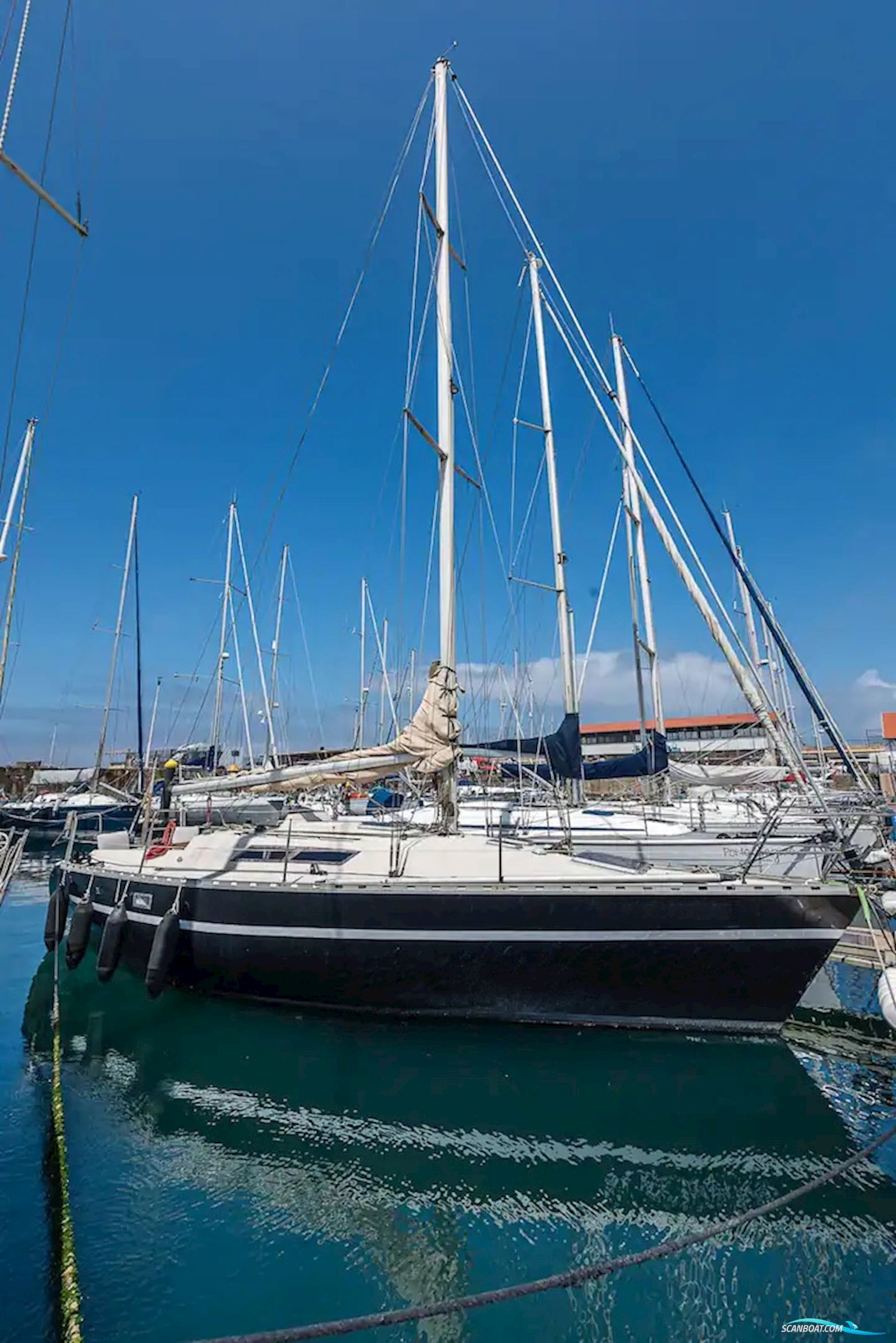 Beneteau First 35 Segelbåt 1981, med Renault Marine motor, Portugal