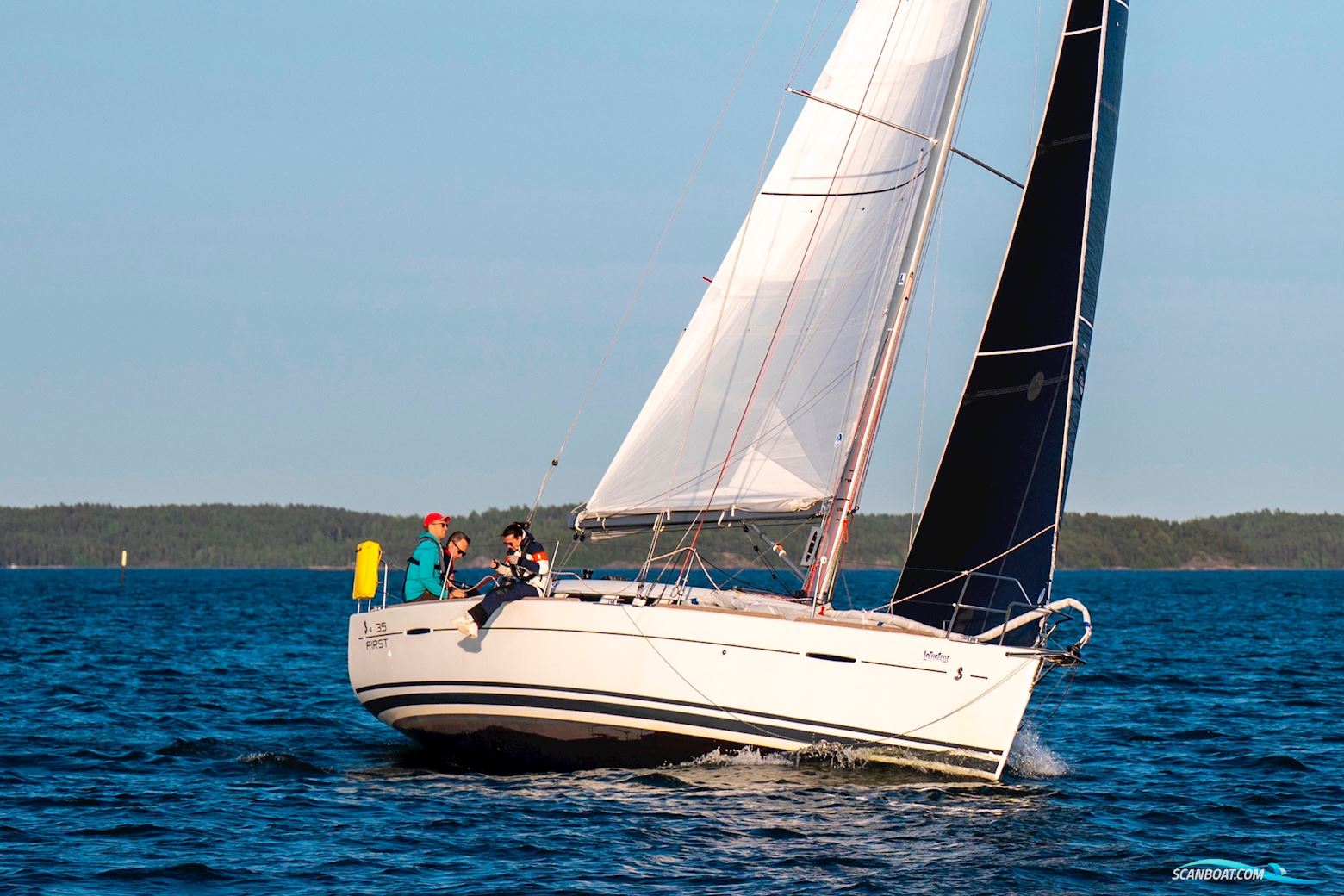 Beneteau First 35