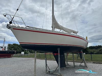 Beneteau First 35 Segelbåt 1981, med Perkins motor, England