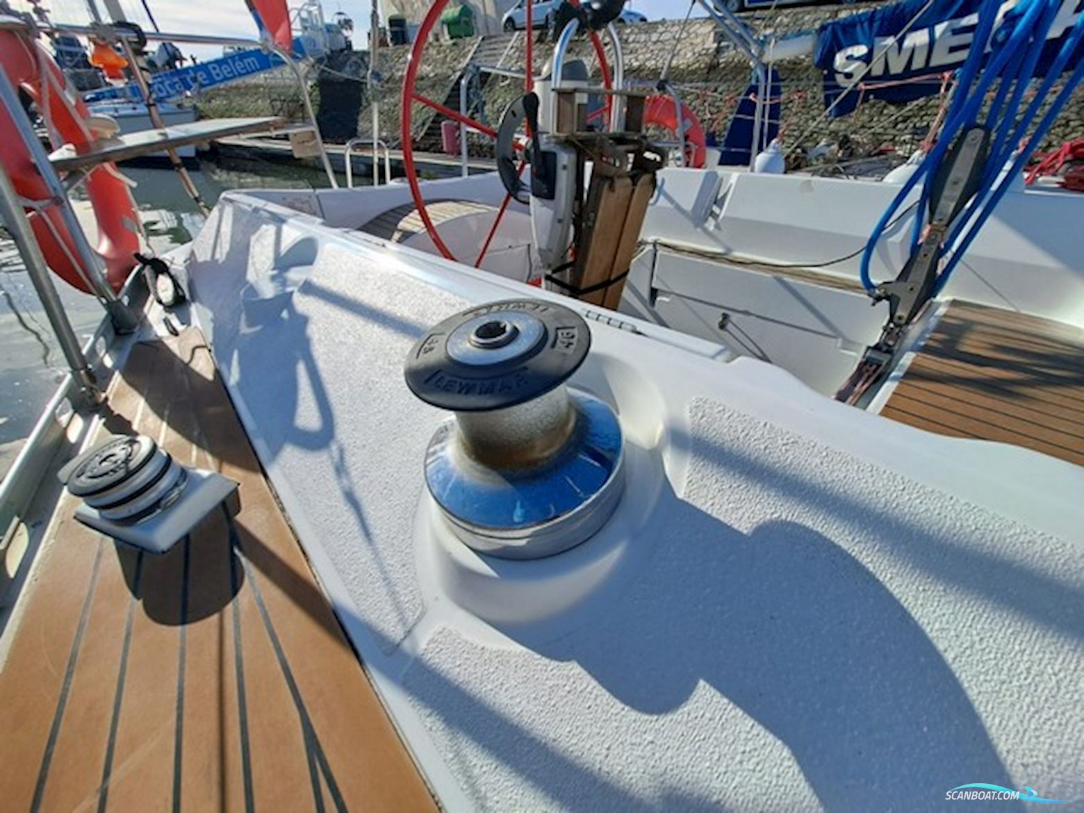 Beneteau First 375