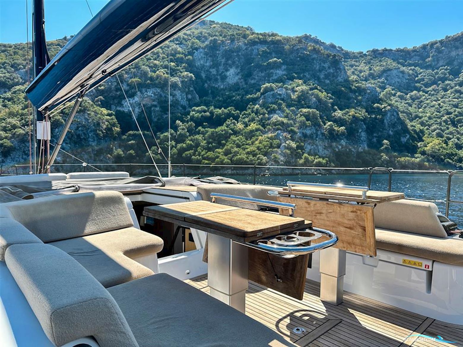 Beneteau First 53