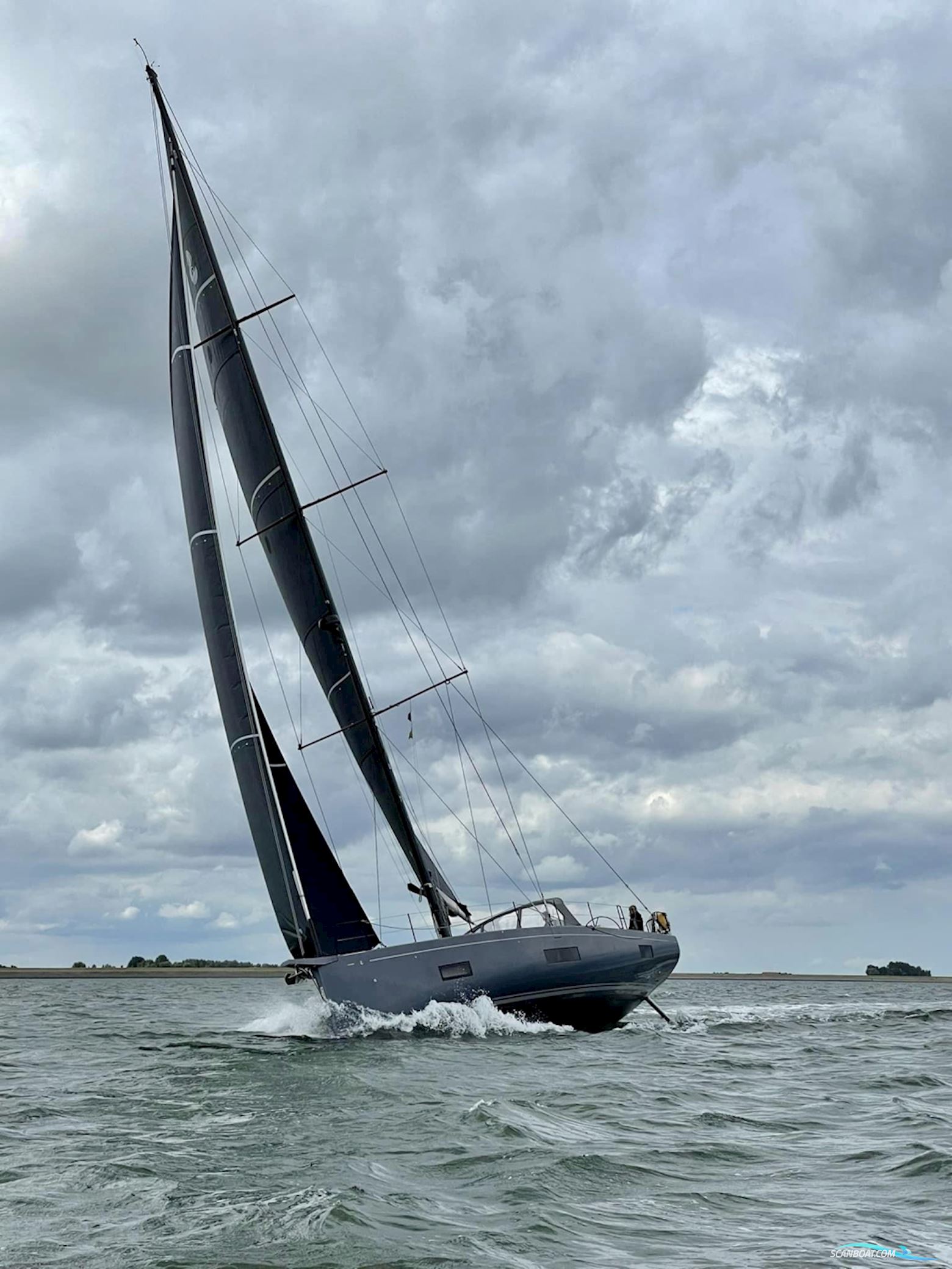 Beneteau First 53