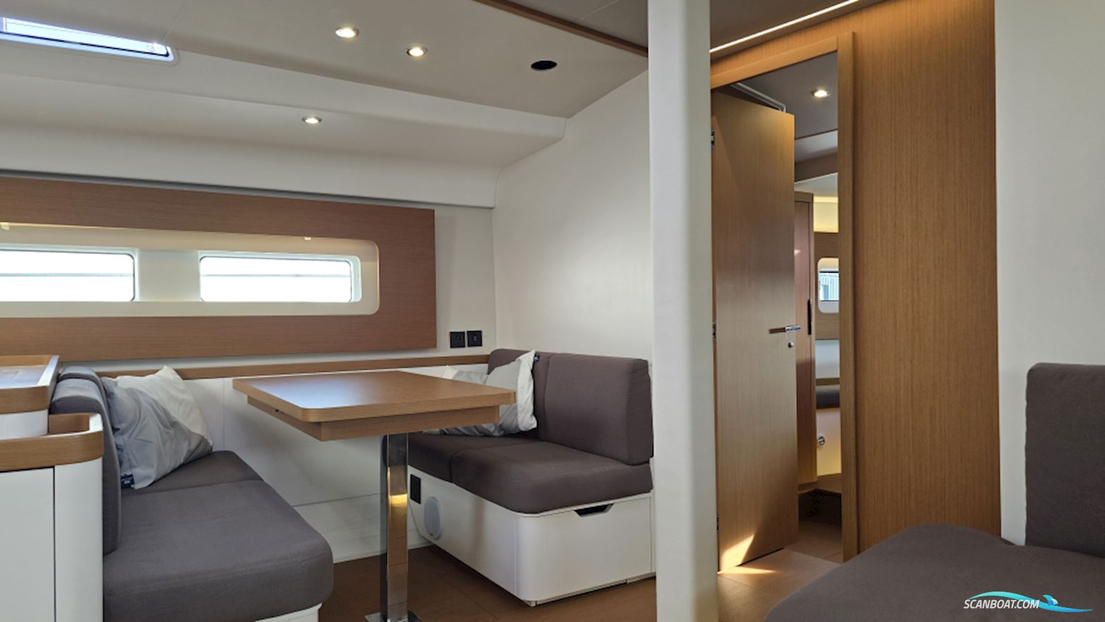 Beneteau First 53