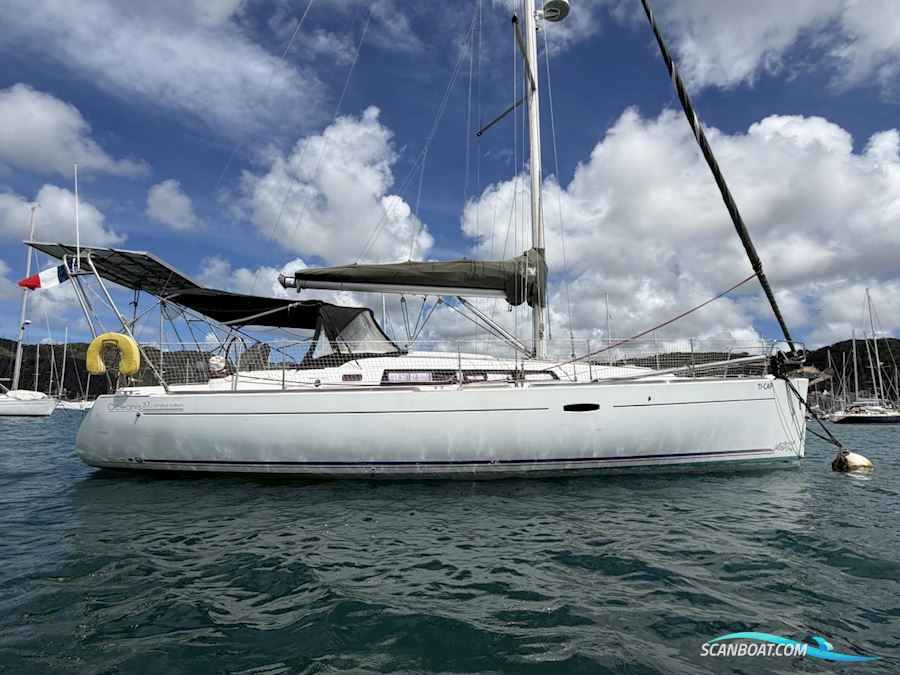 Beneteau Oceanbis 37 Limited Edition Segelbåt 2011, med Yanmar 3YM30 motor, Martinique