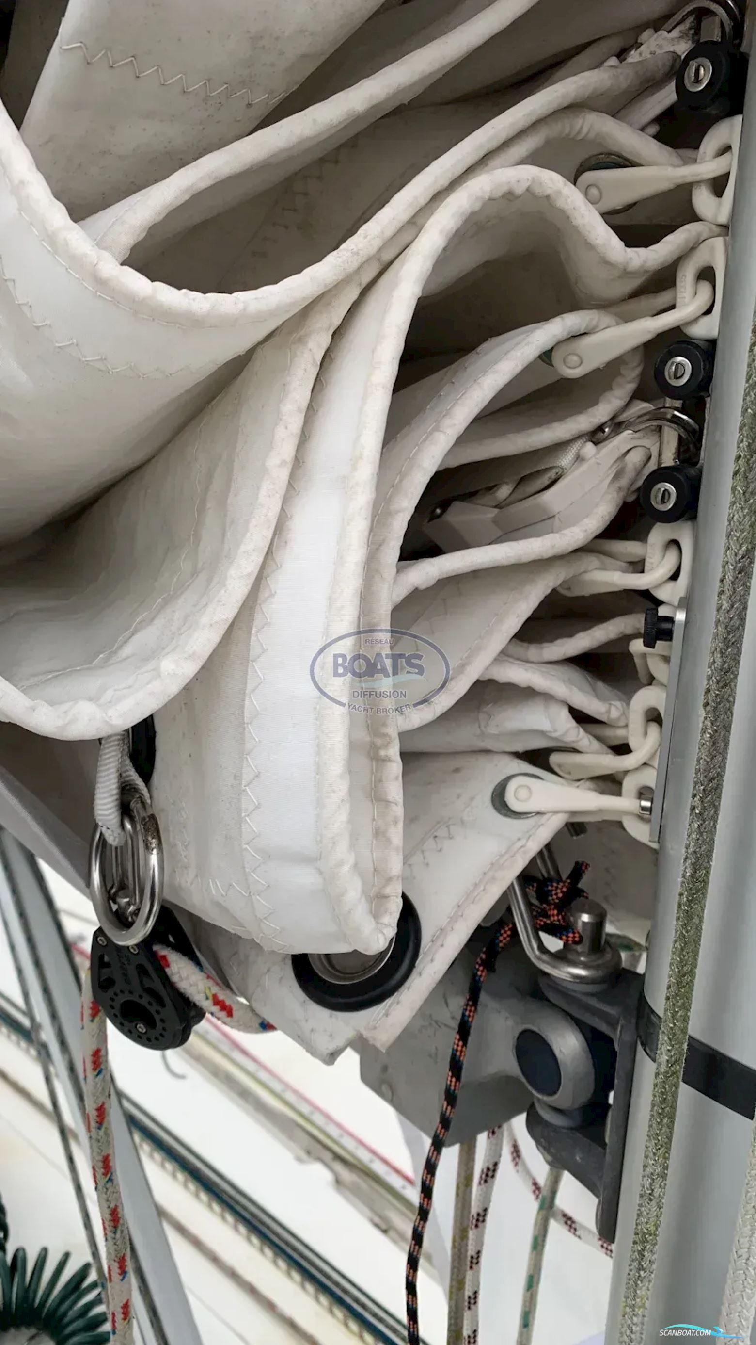 Beneteau Oceanis 300