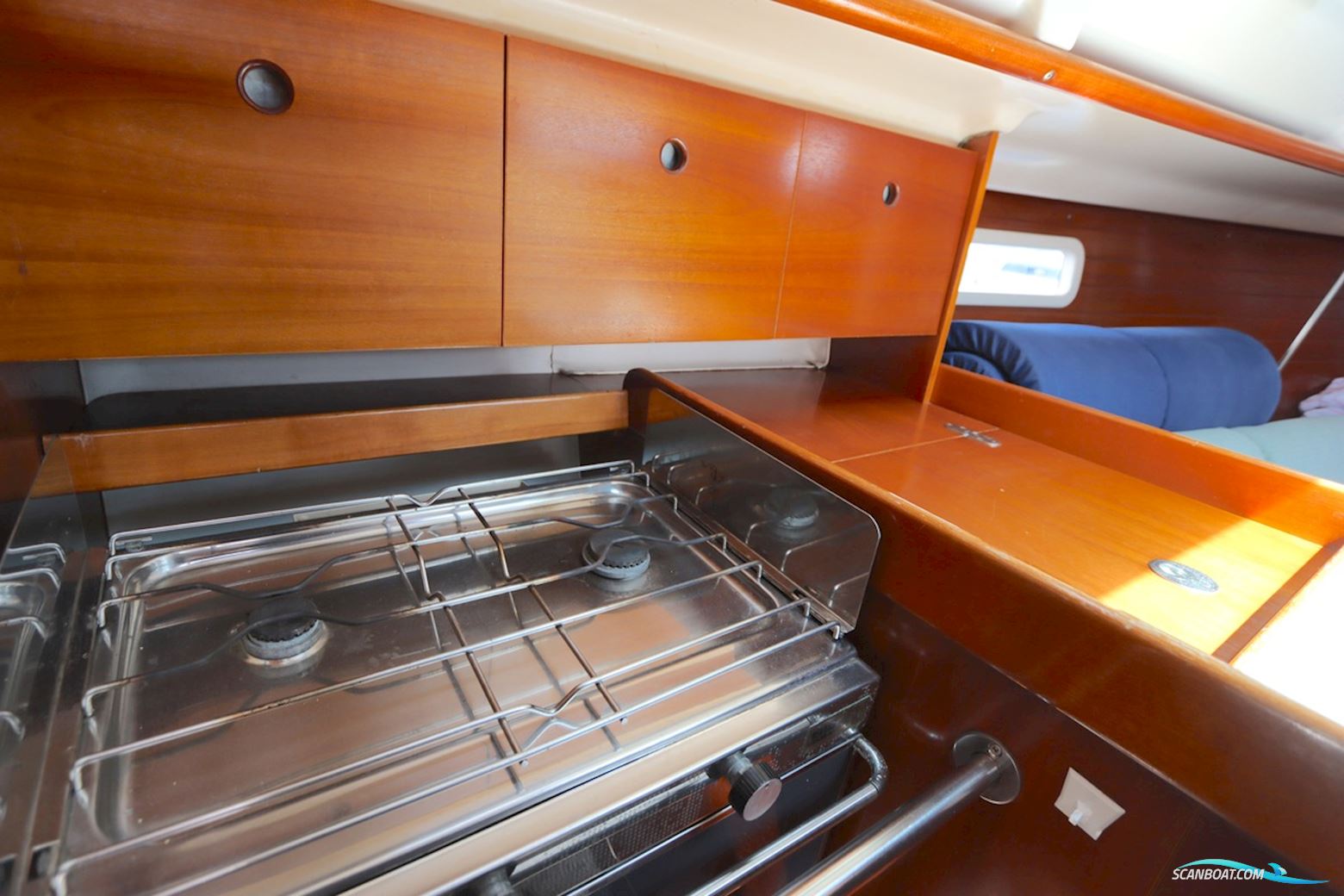 Beneteau Oceanis 300