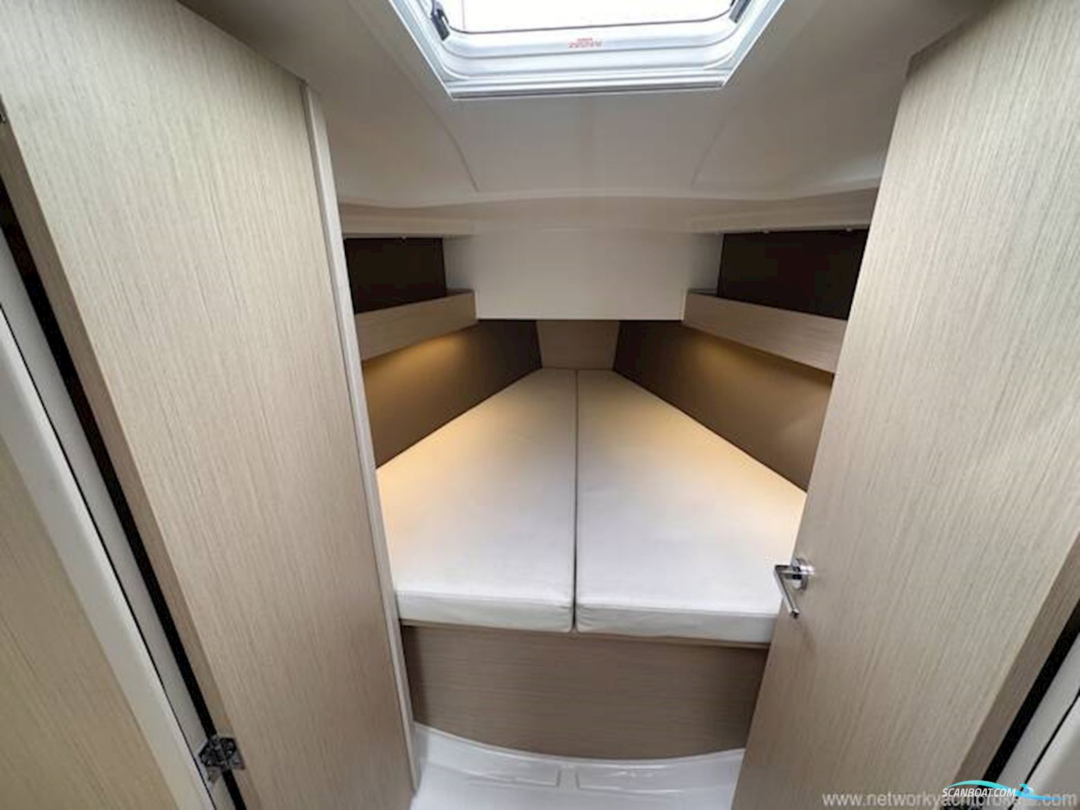 Beneteau Oceanis 30.1