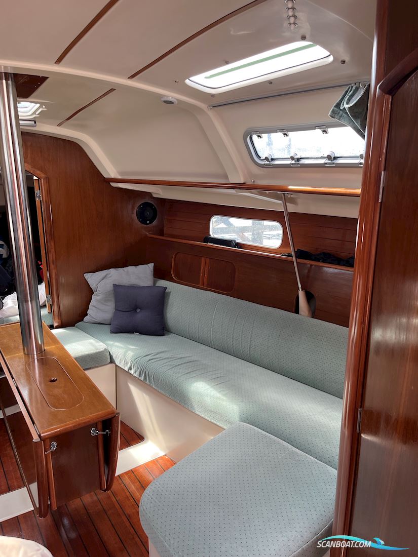 Beneteau Oceanis 321