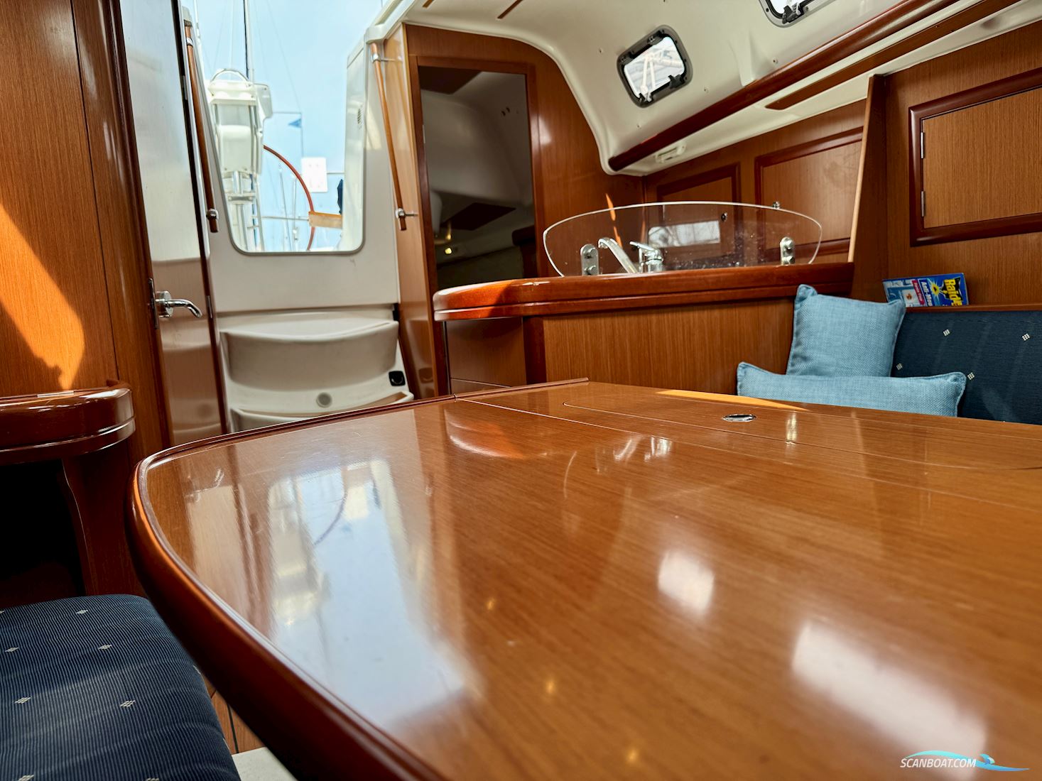 Beneteau Oceanis 323 Clipper