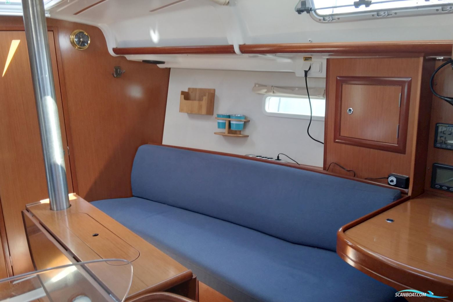 Beneteau Oceanis 323