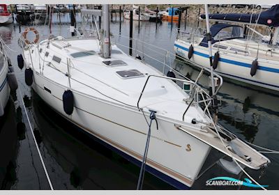 Beneteau Oceanis 323 Segelbåt 2005, Sverige
