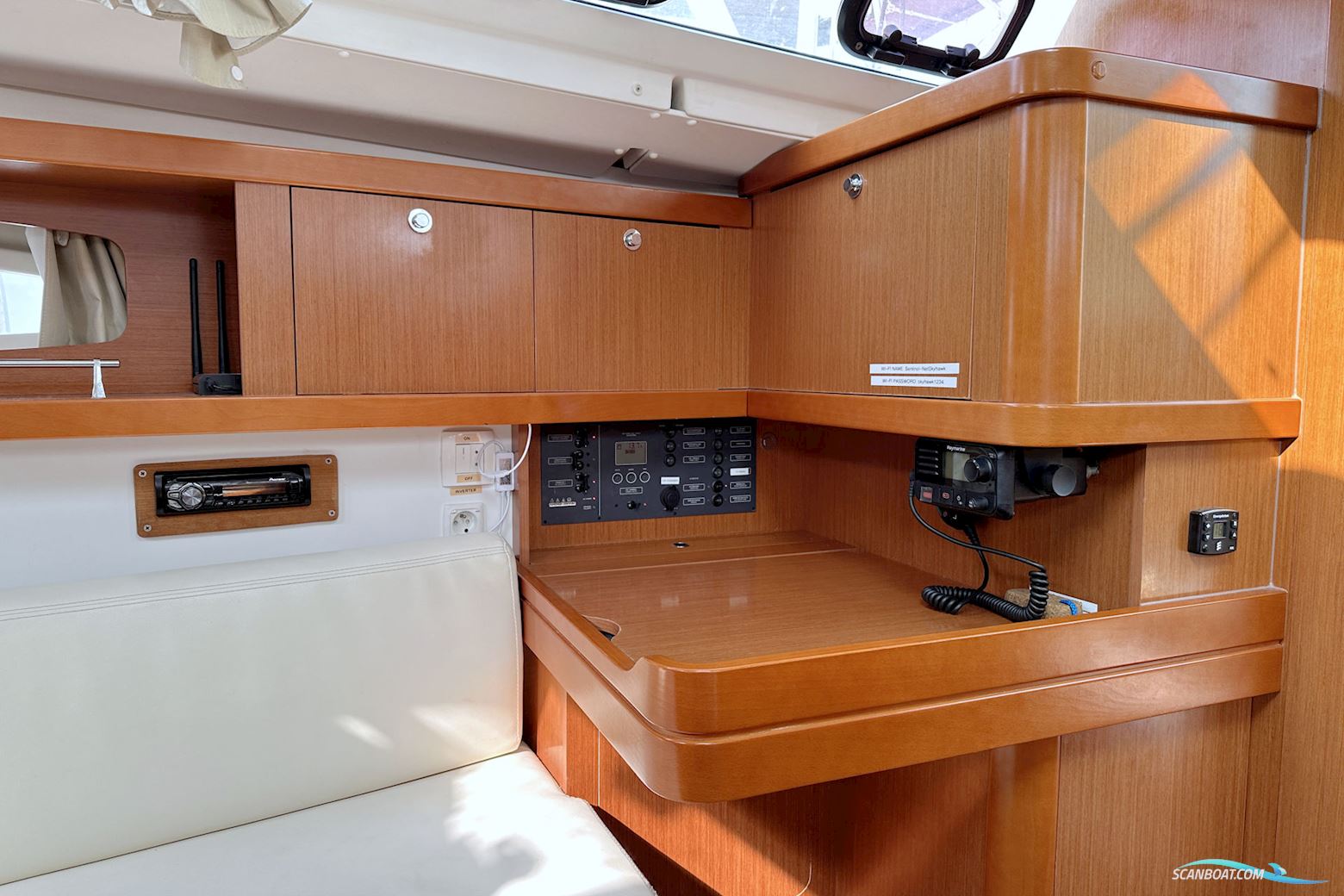 Beneteau Oceanis 34