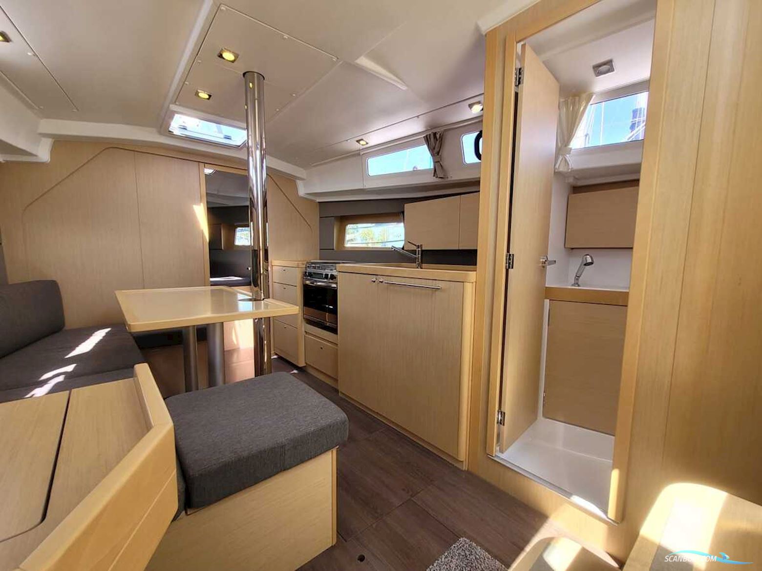 Beneteau Oceanis 35
