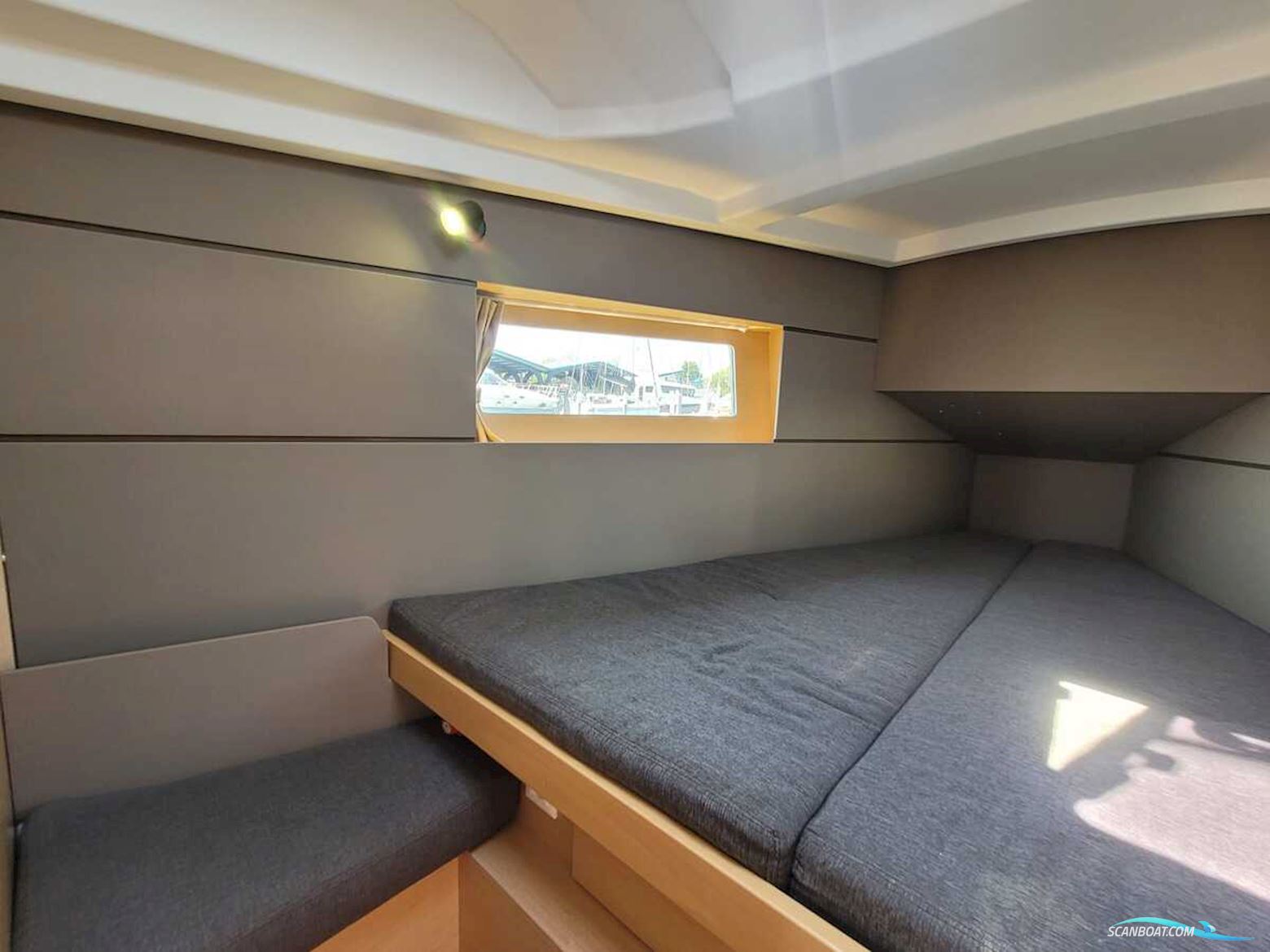 Beneteau Oceanis 35