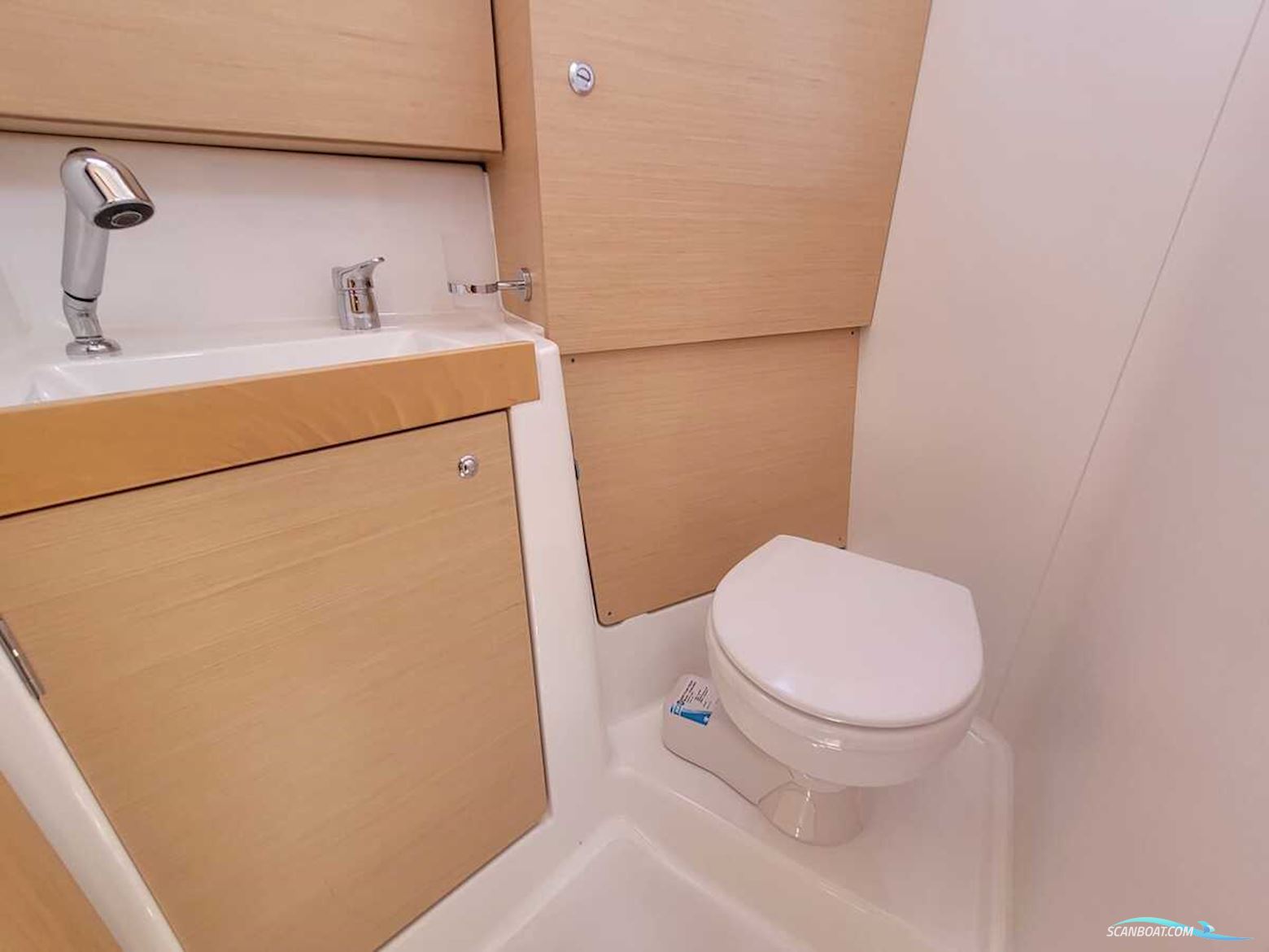 Beneteau Oceanis 35
