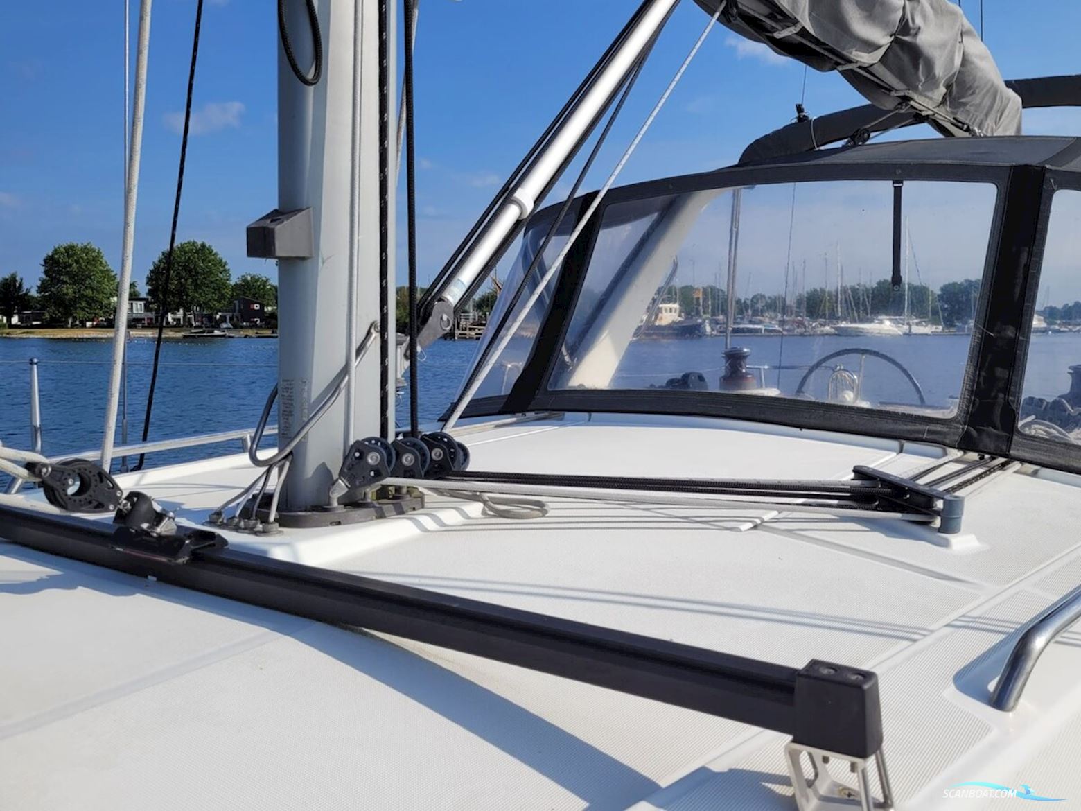 Beneteau Oceanis 35