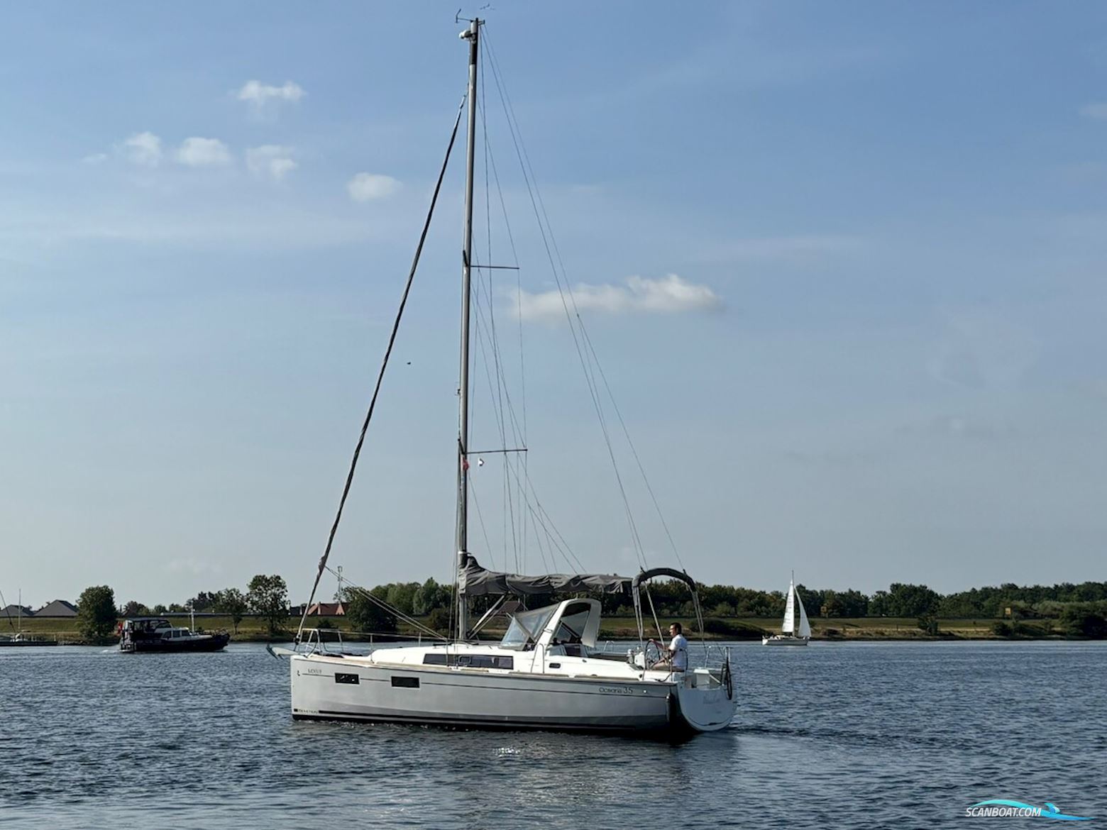 Beneteau Oceanis 35
