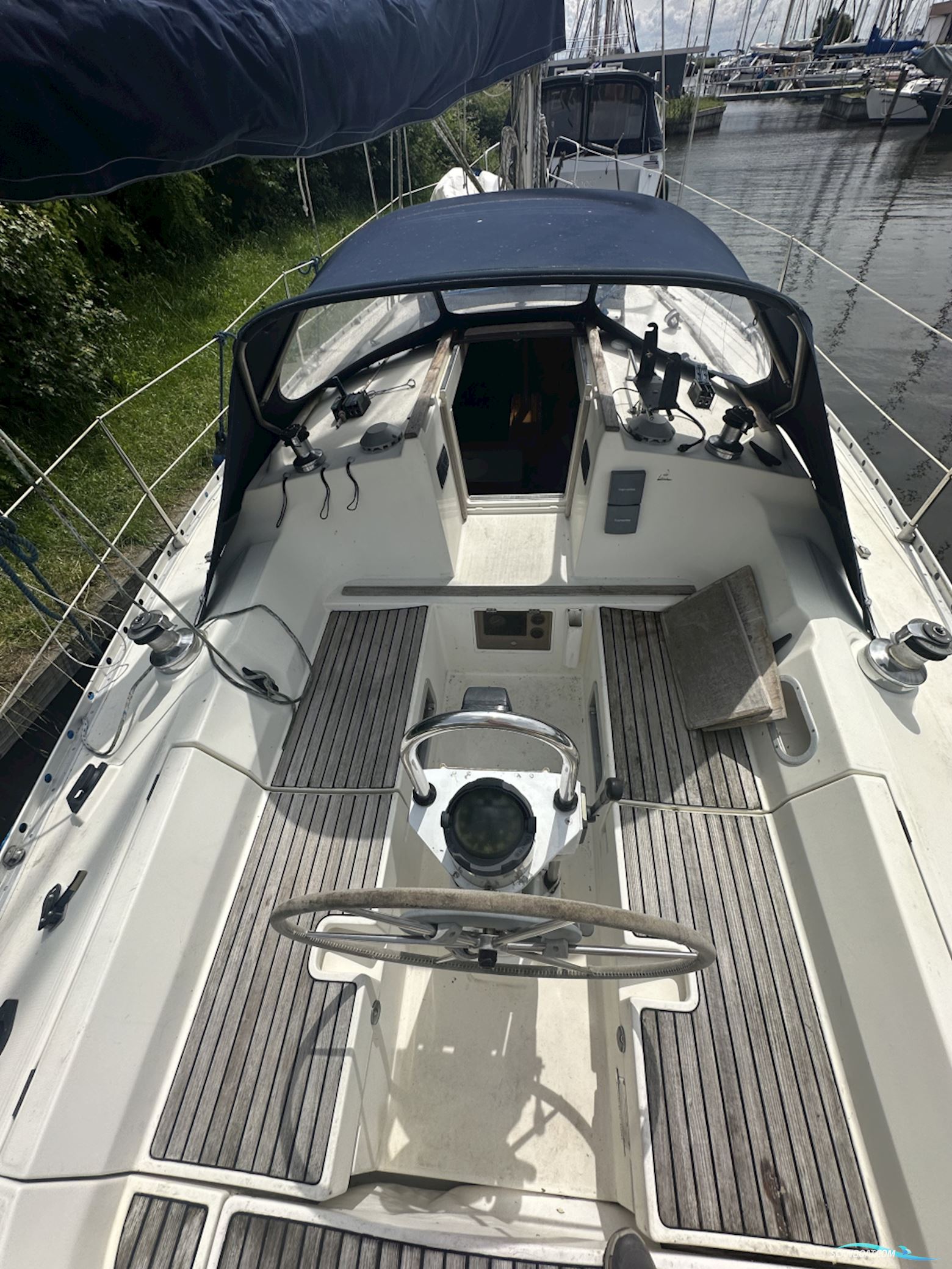 Beneteau Oceanis 350