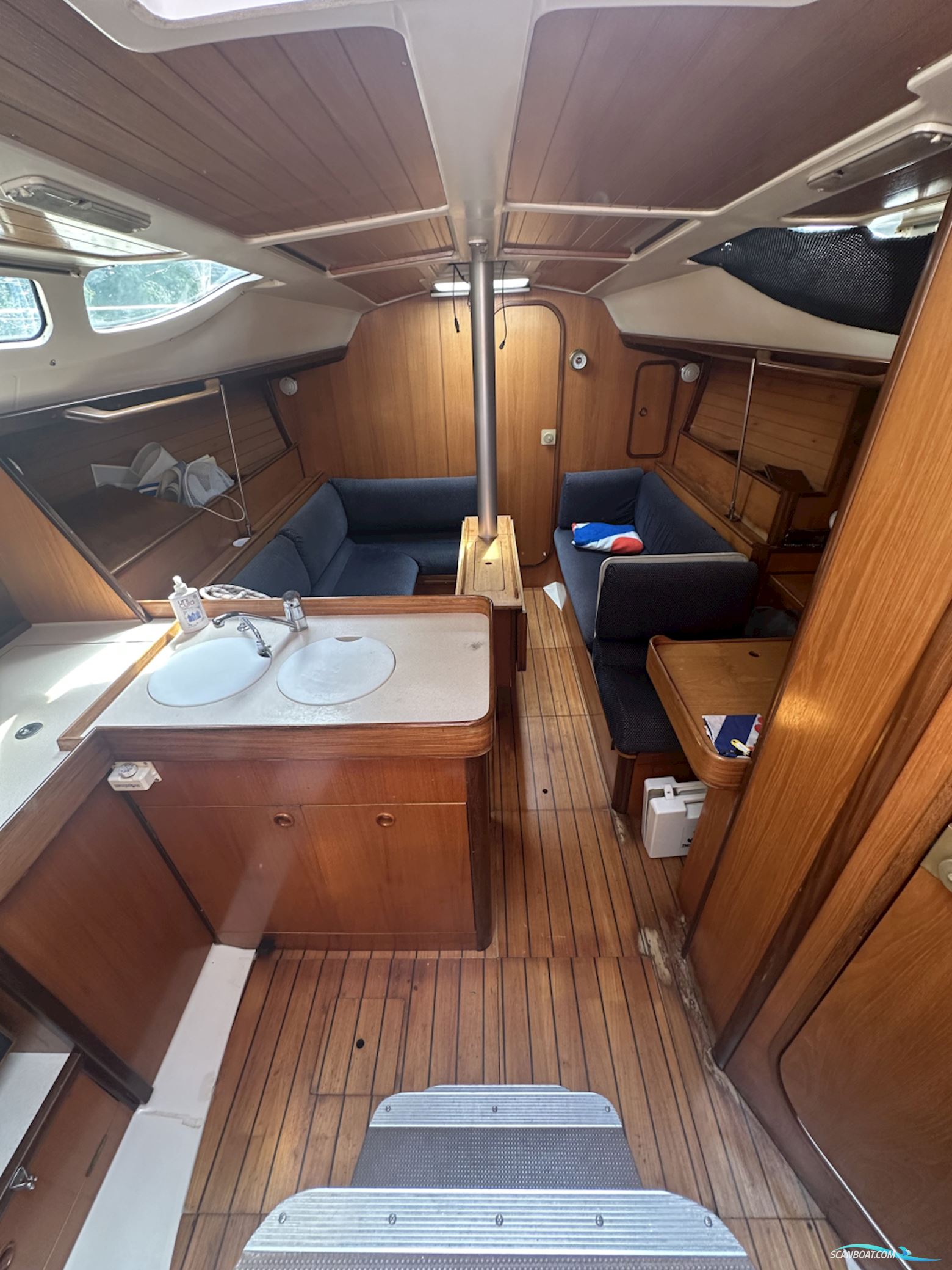 Beneteau Oceanis 350