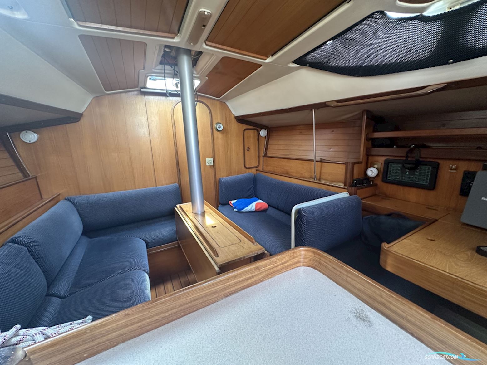 Beneteau Oceanis 350