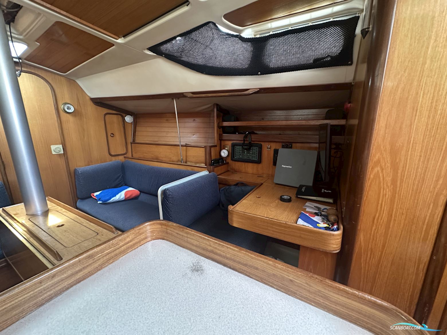 Beneteau Oceanis 350