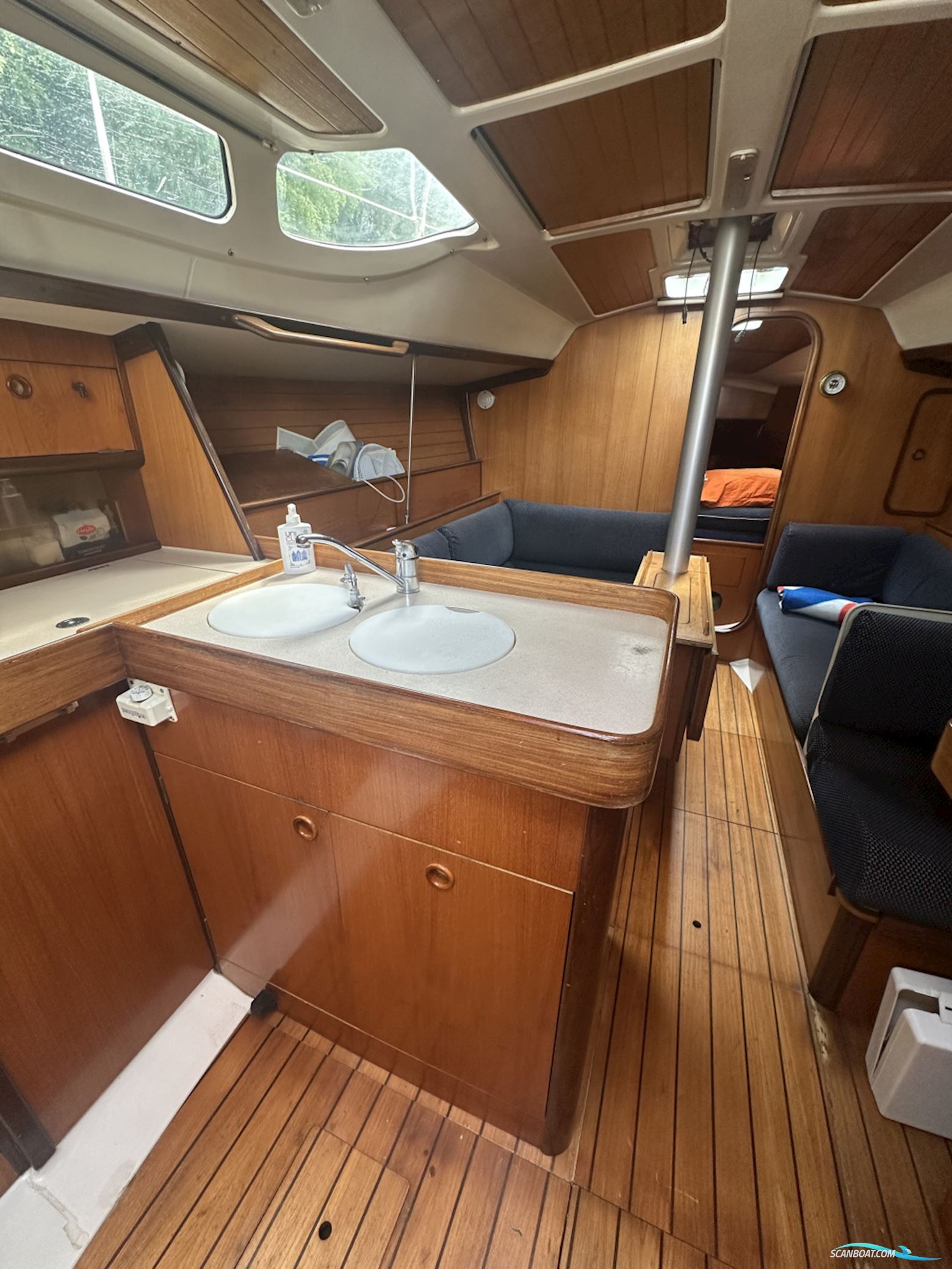 Beneteau Oceanis 350