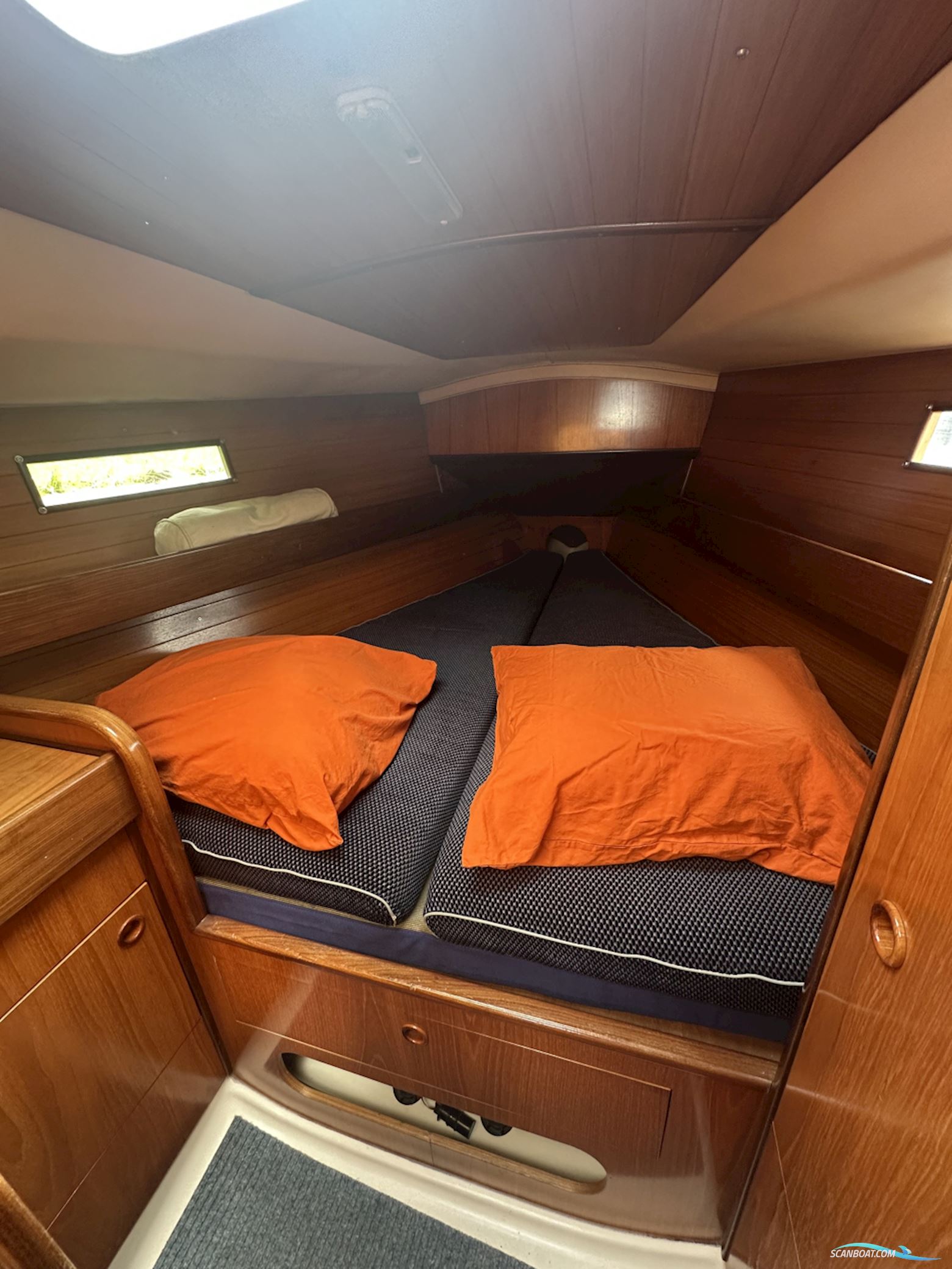 Beneteau Oceanis 350