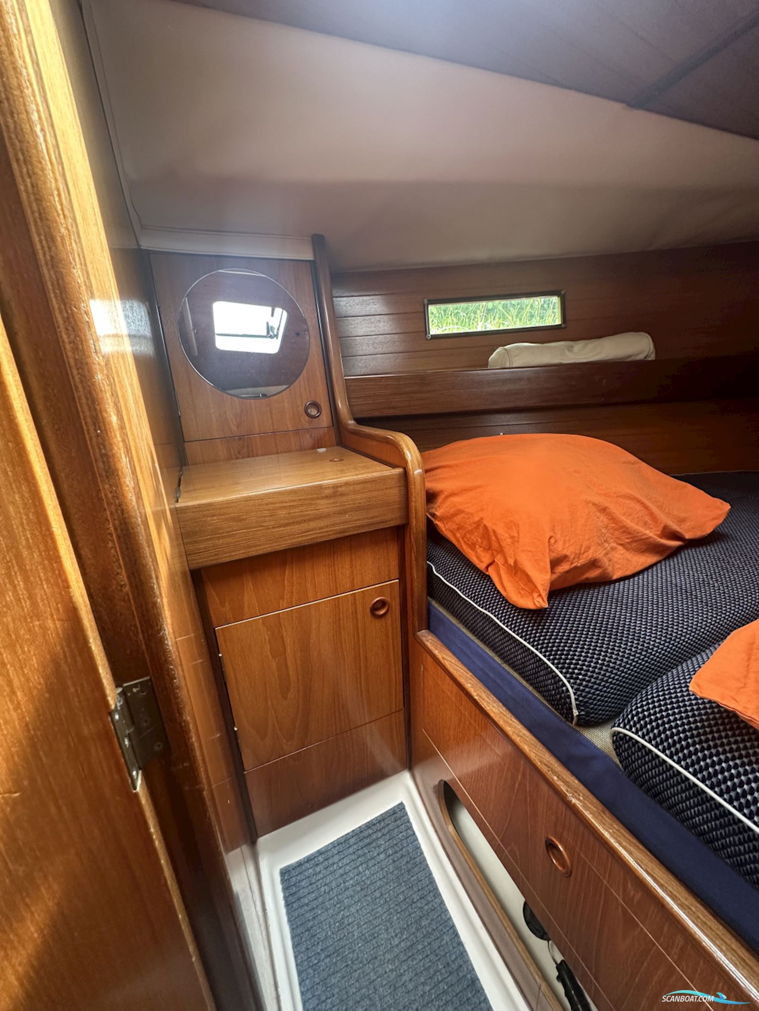 Beneteau Oceanis 350