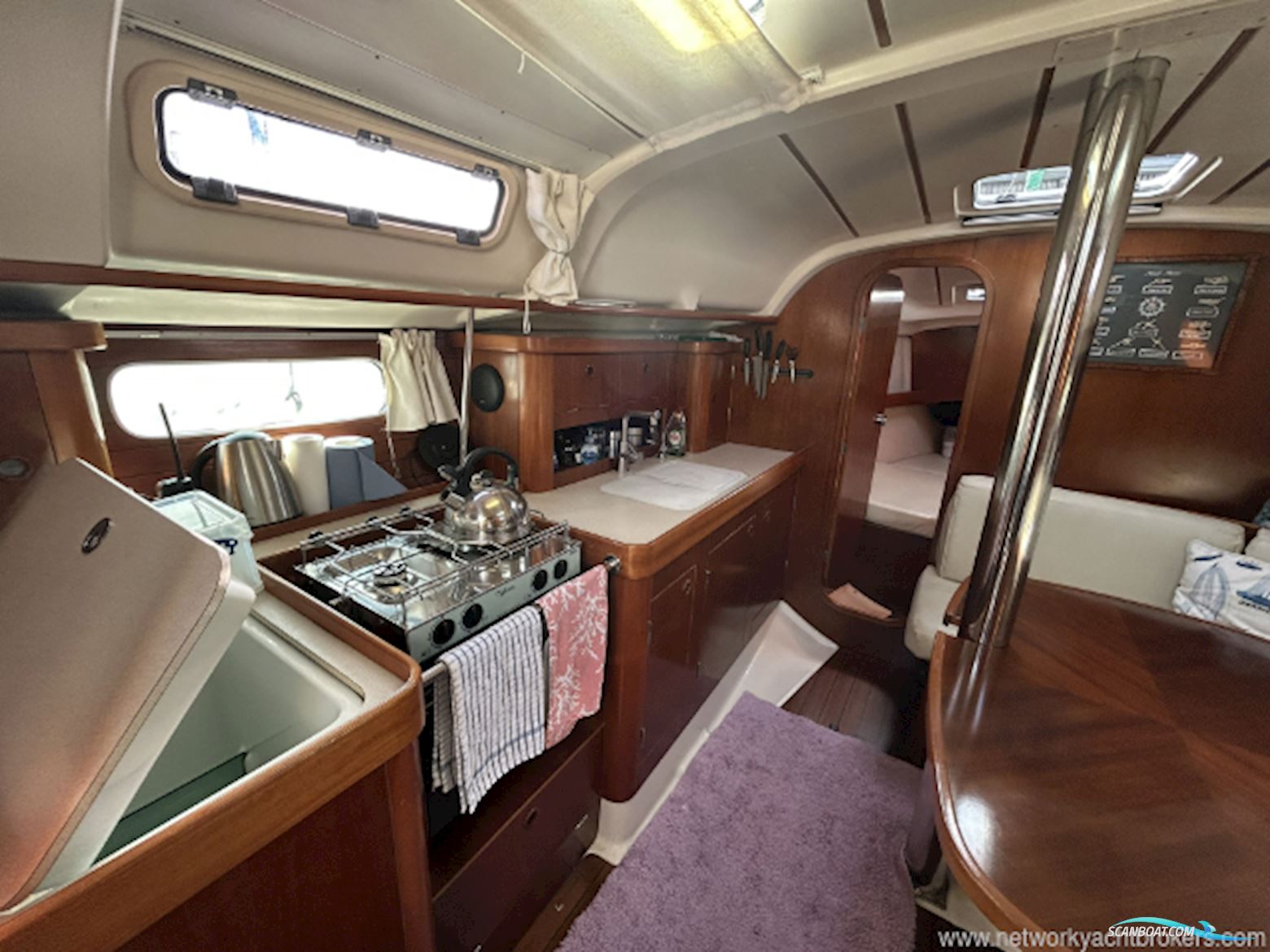 Beneteau Oceanis 351