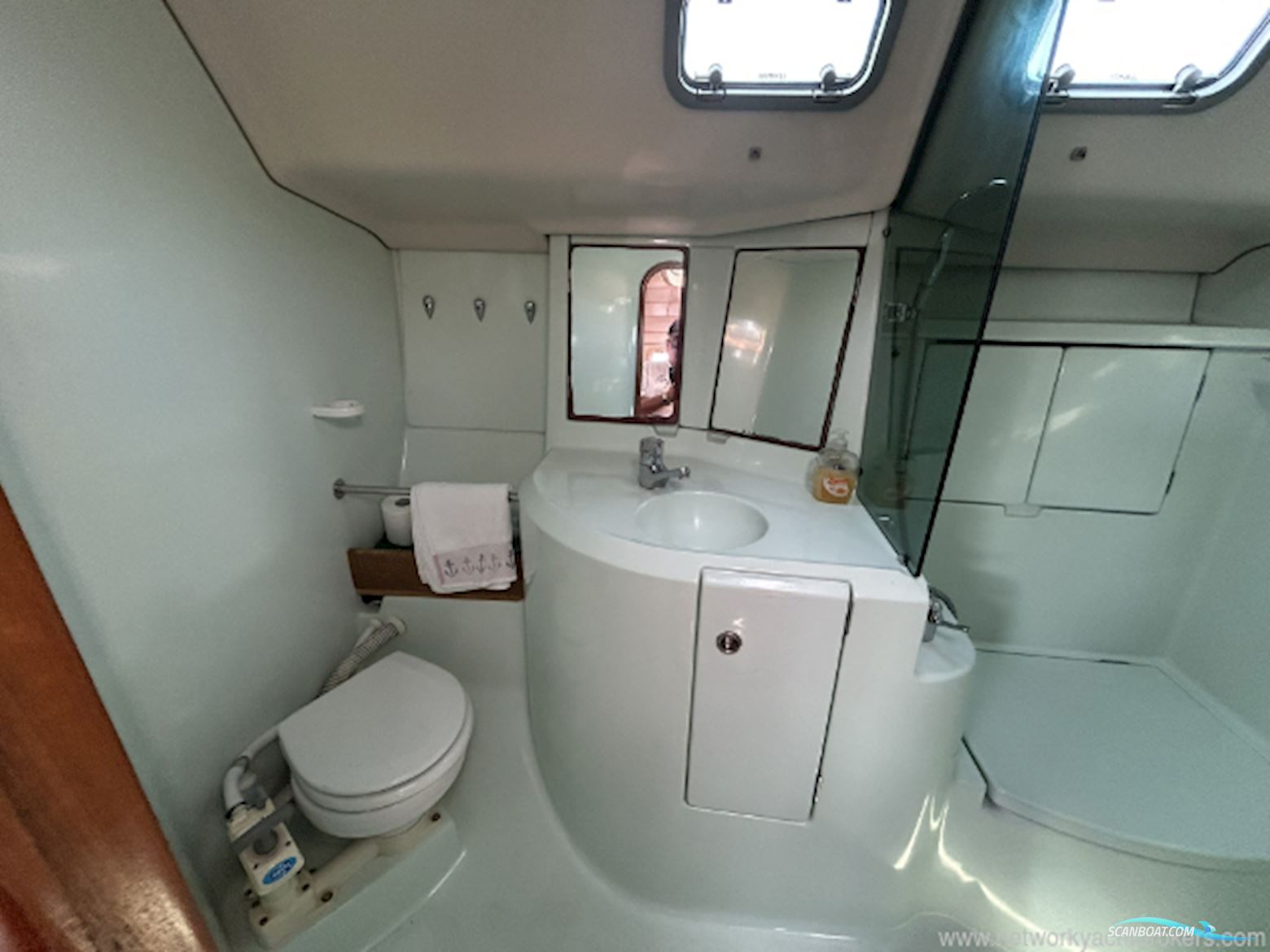 Beneteau Oceanis 351