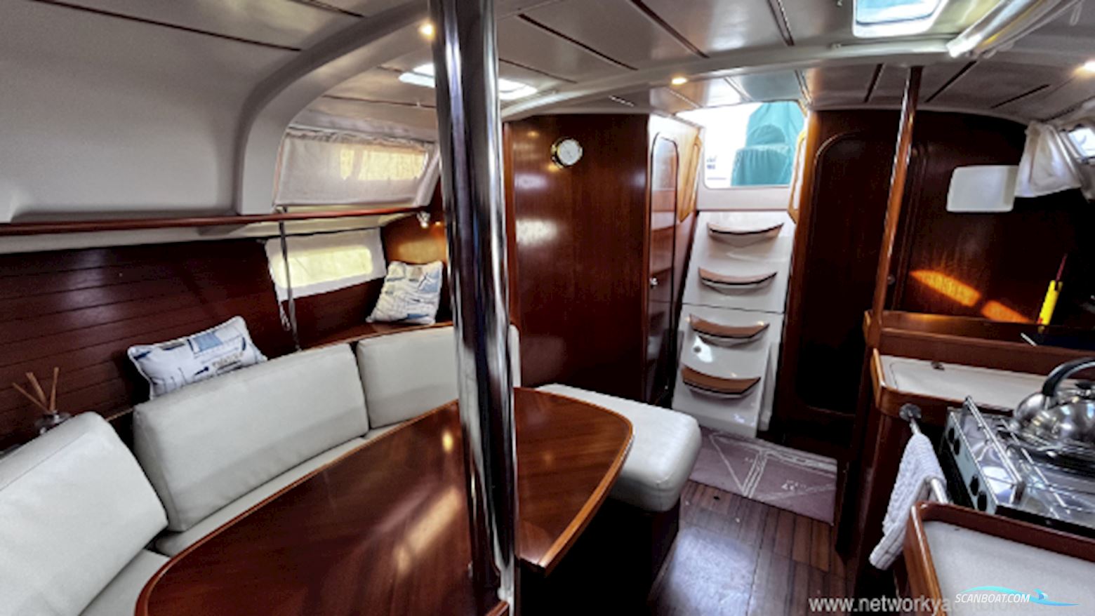 Beneteau Oceanis 351