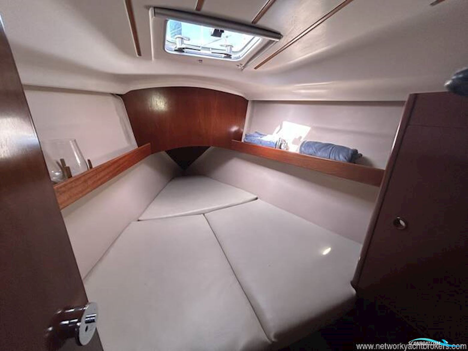 Beneteau Oceanis 351