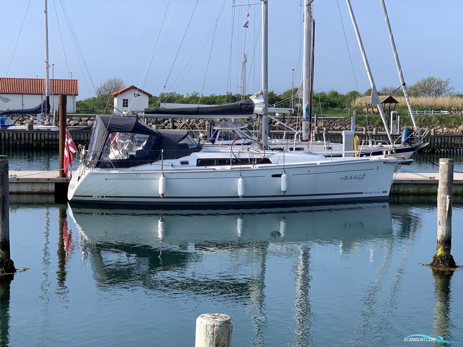 Beneteau Oceanis 37