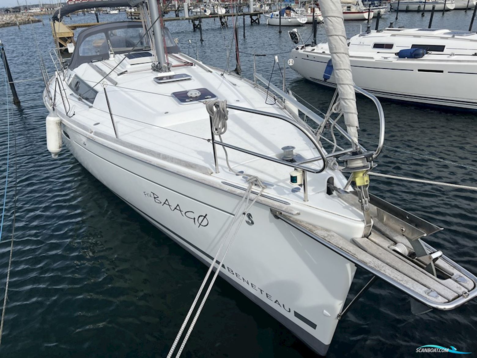 Beneteau Oceanis 37