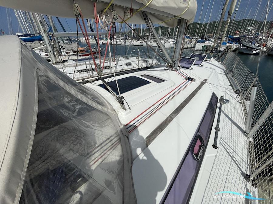 Beneteau Oceanis 37