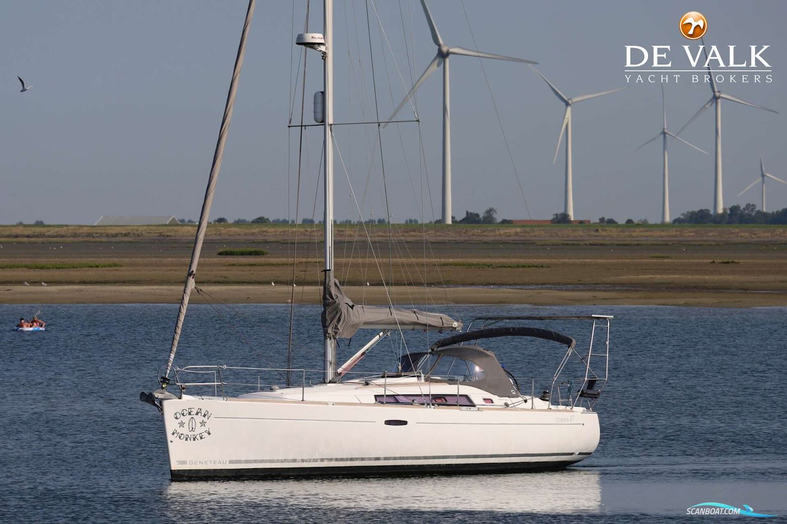 Beneteau Oceanis 37