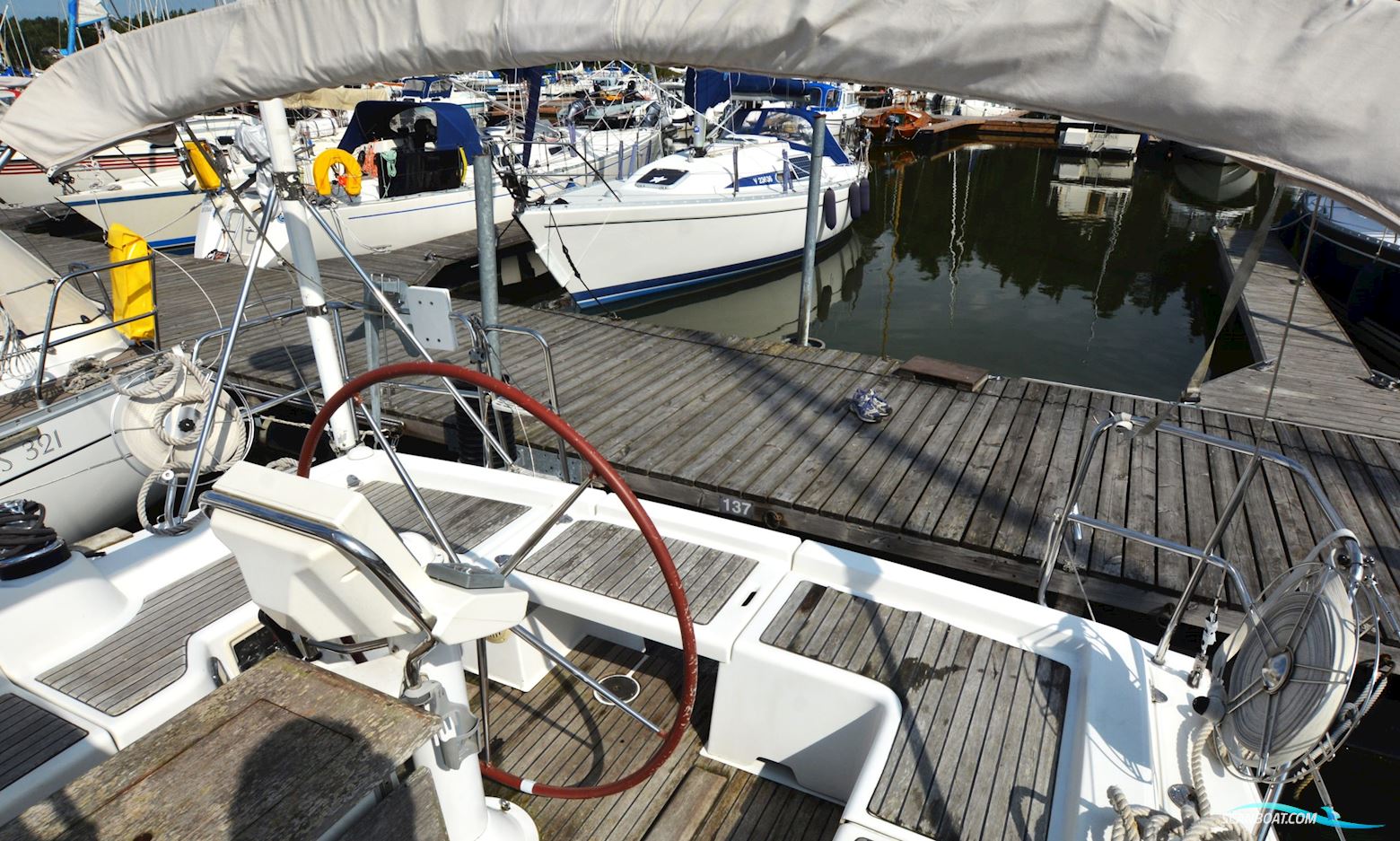Beneteau Oceanis 37