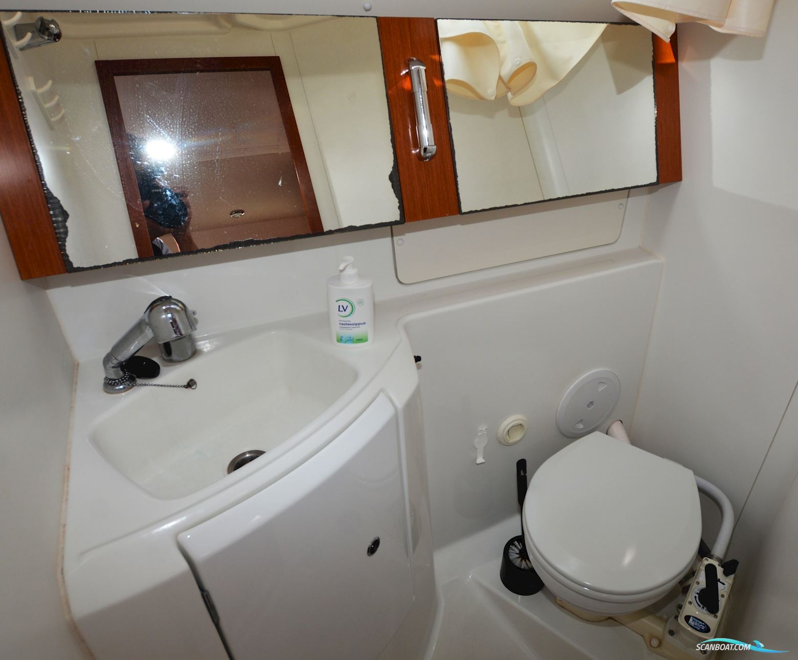 Beneteau Oceanis 37