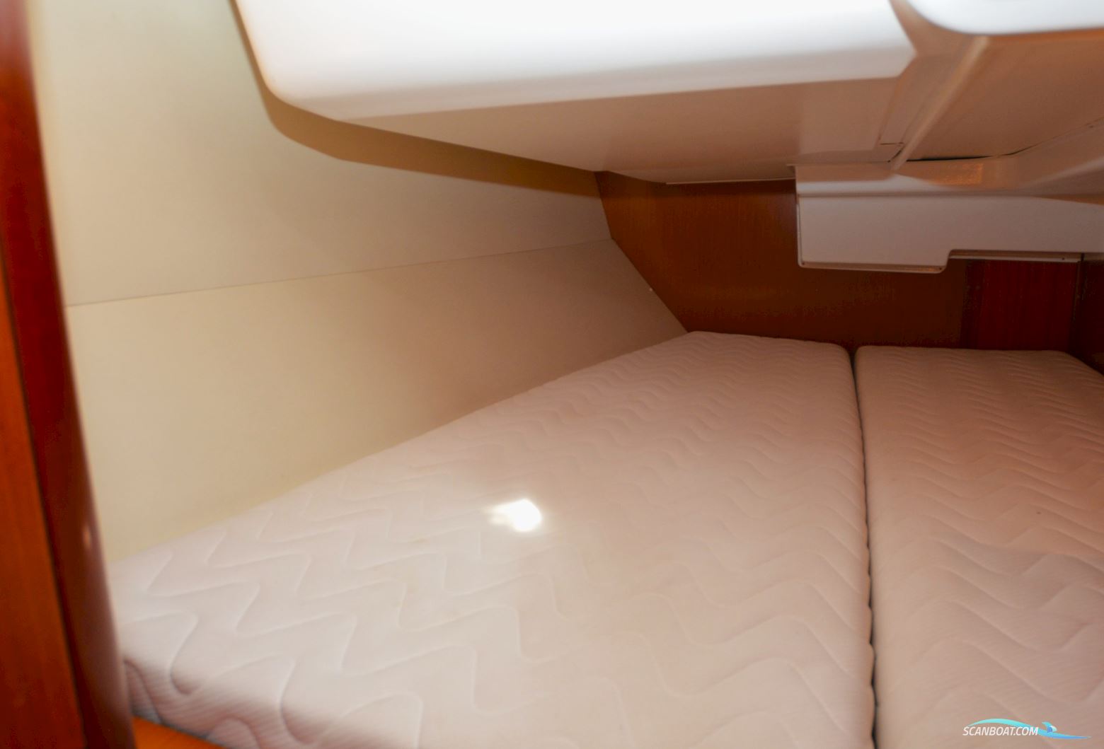 Beneteau Oceanis 37