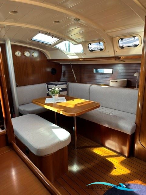 Beneteau Oceanis 370